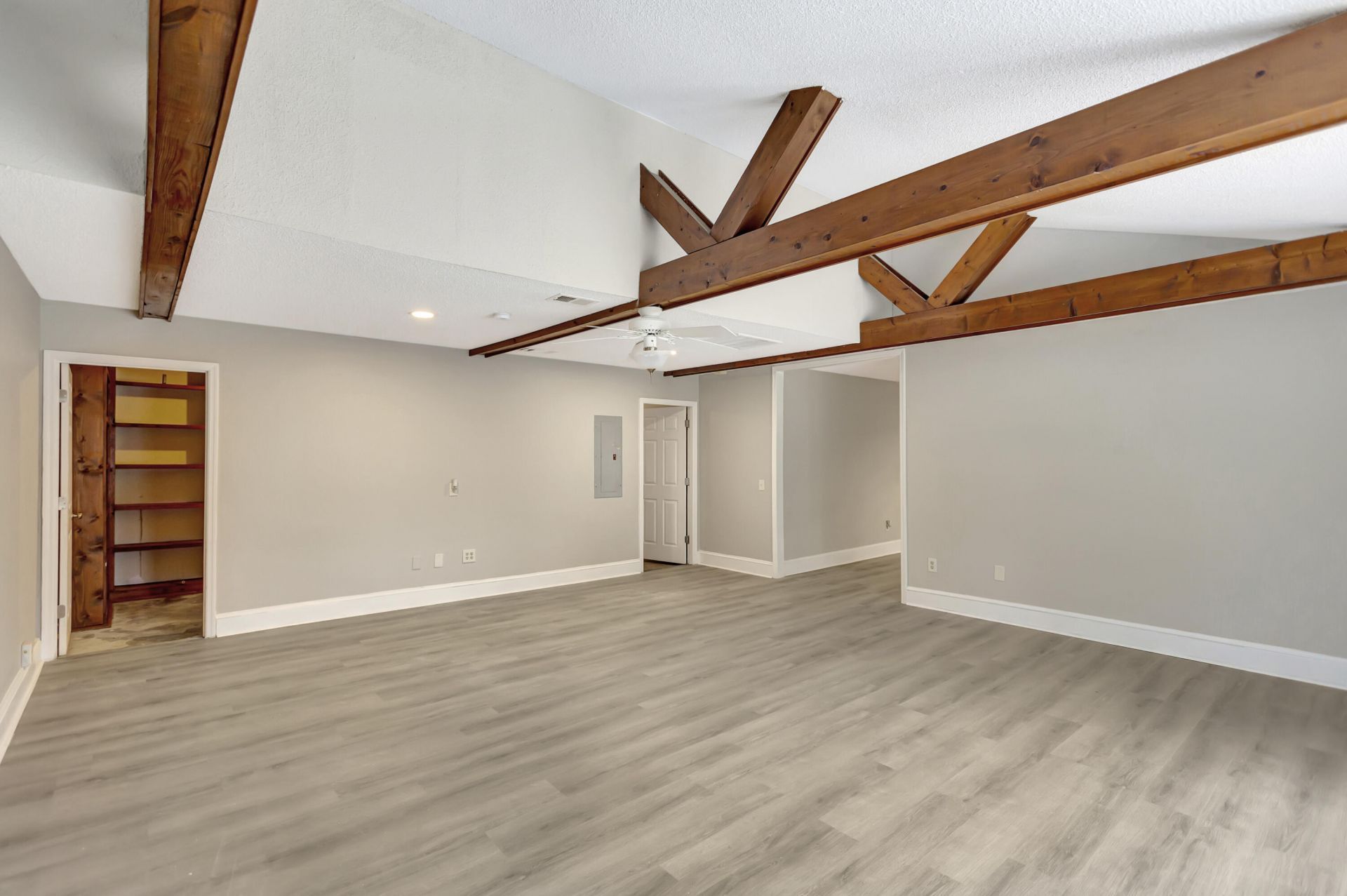 213 Sagebrush Lane Photo 7