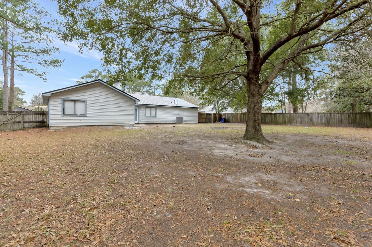 213 Sagebrush Lane Photo 7