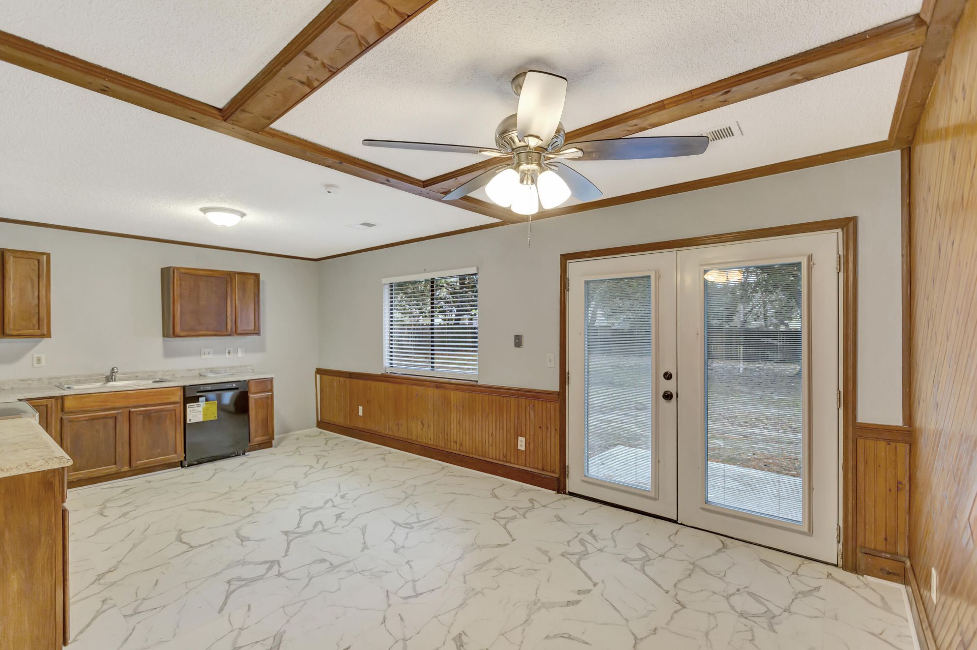 213 Sagebrush Lane Photo 8