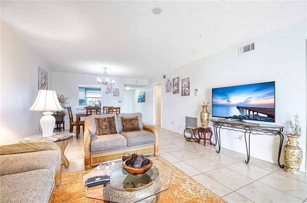 5483 Rattlesnake Hammock Rd, Unit 207, Naples, FL 34113 Photo