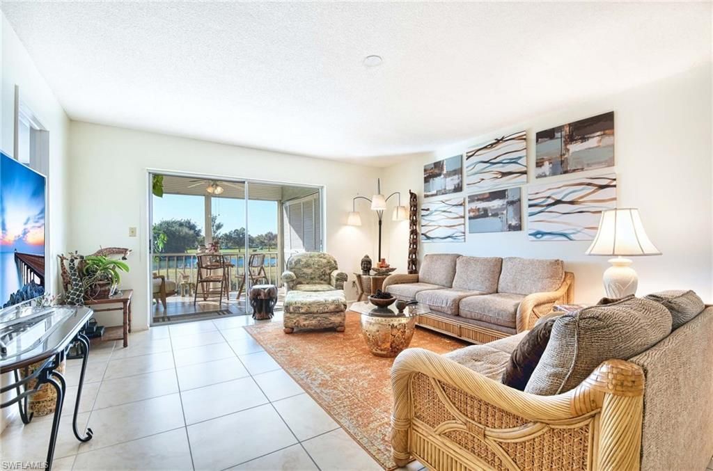 5483 Rattlesnake Hammock Rd, Unit 207, Naples, FL 34113 Photo
