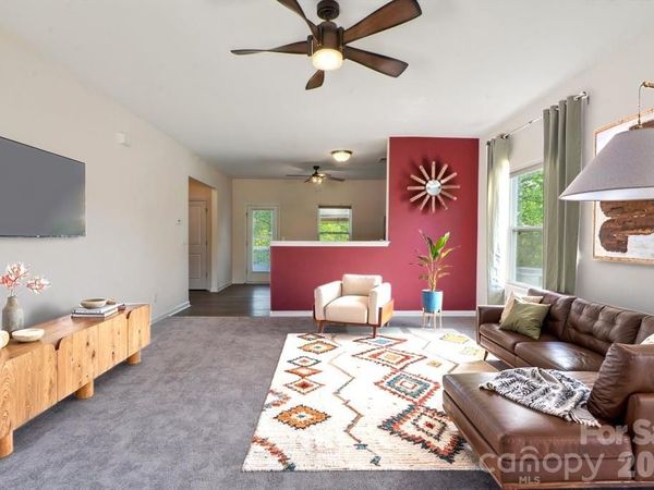 1175 Valley Street , Unit 111, Statesville, NC 28677