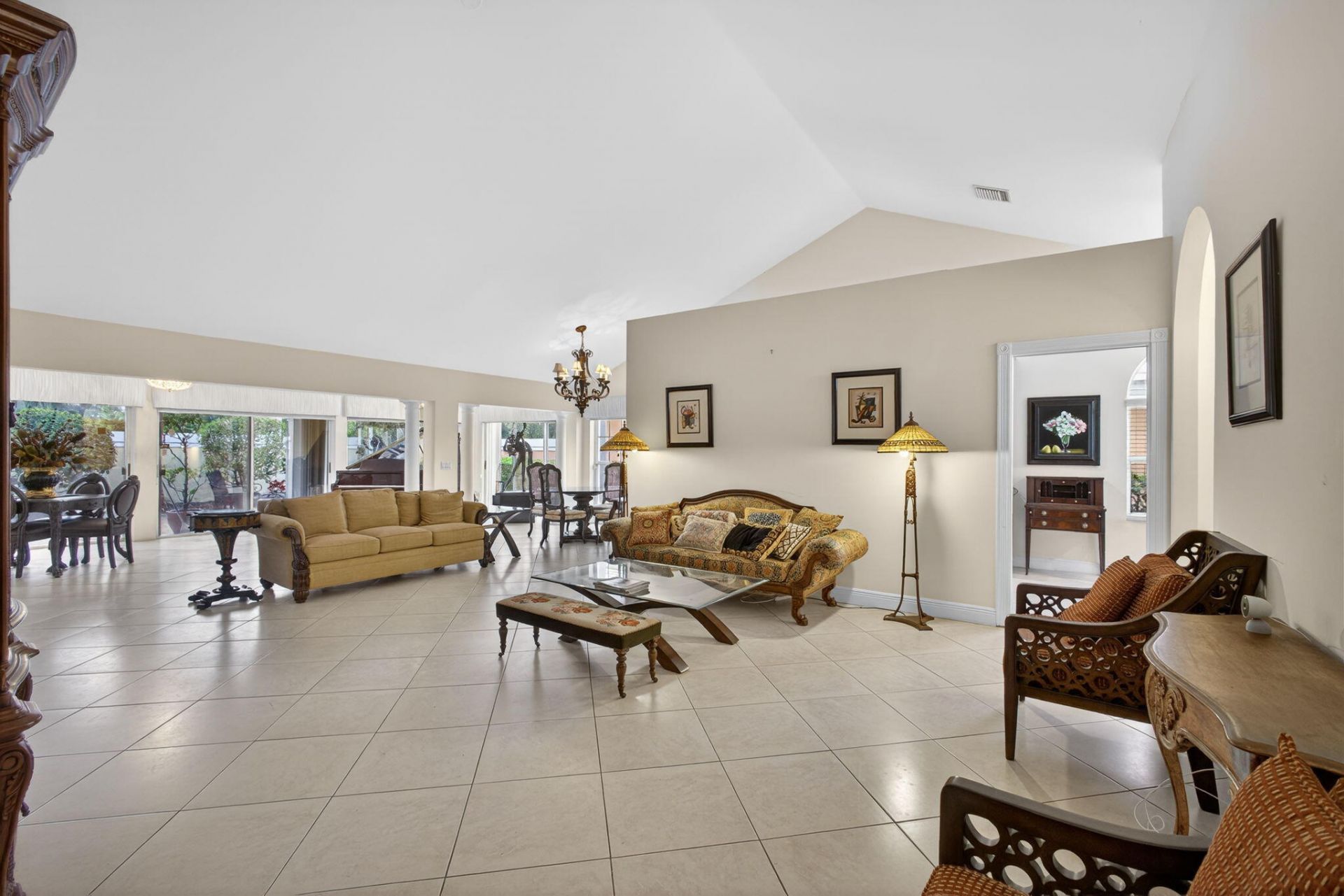 2347 Saratoga Bay Drive, West Palm Beach, FL 33409 Photo