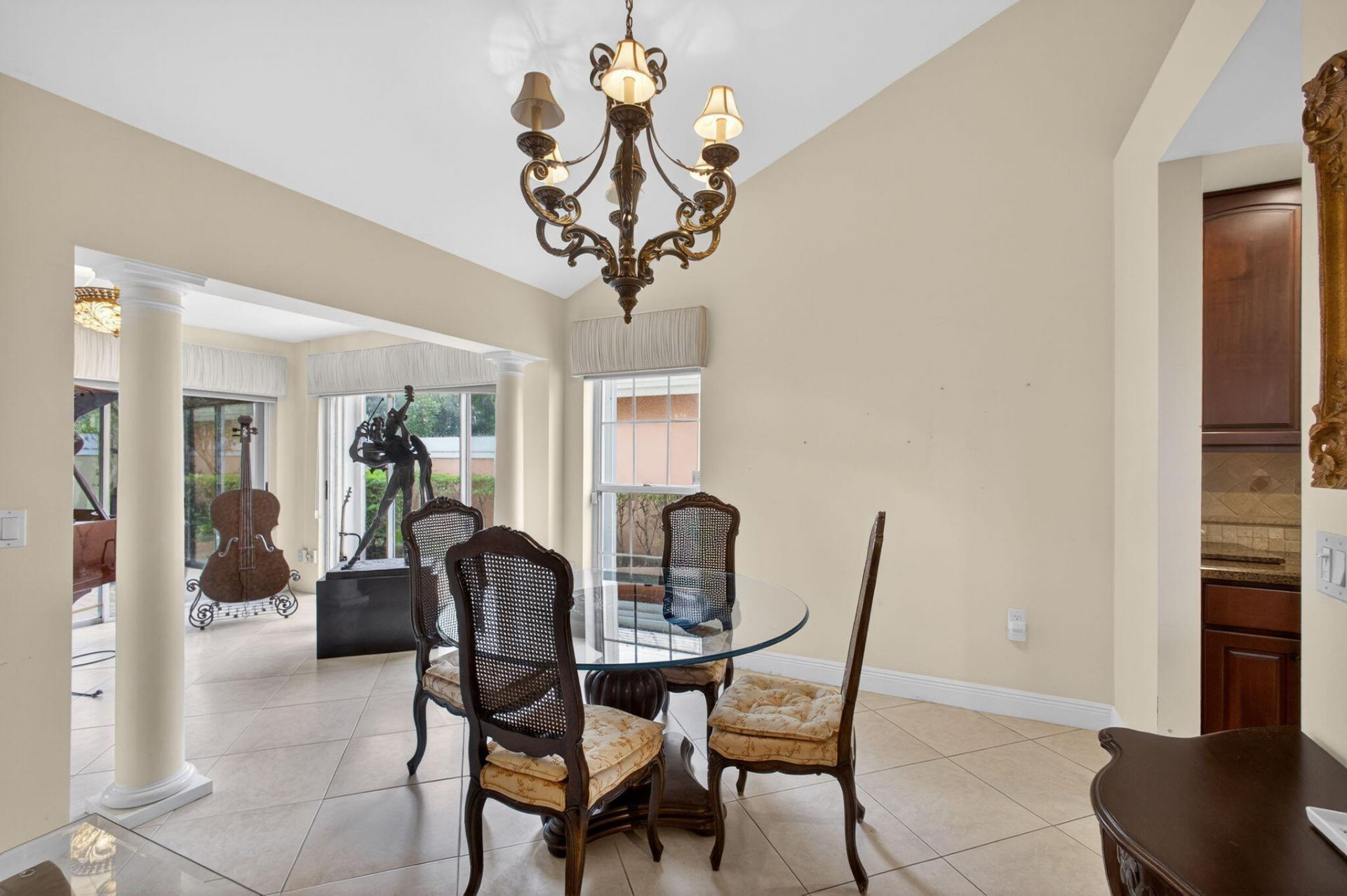 2347 Saratoga Bay Drive, West Palm Beach, FL 33409 Photo