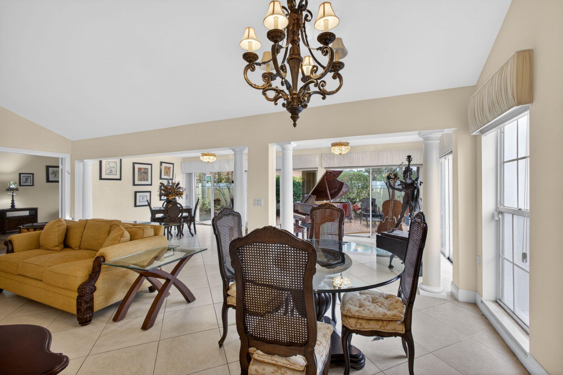 2347 Saratoga Bay Drive, West Palm Beach, FL 33409 Photo