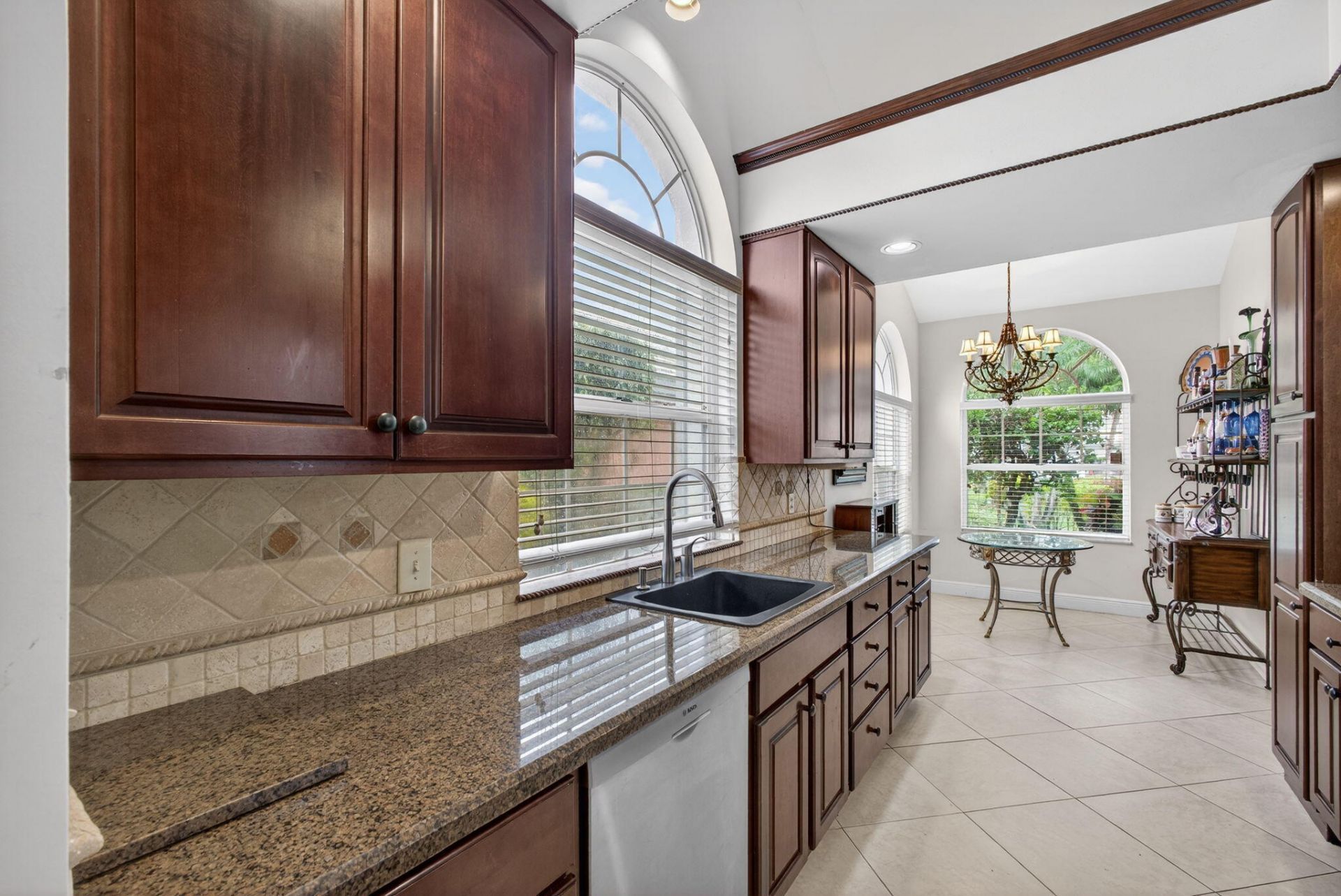 2347 Saratoga Bay Drive, West Palm Beach, FL 33409 Photo