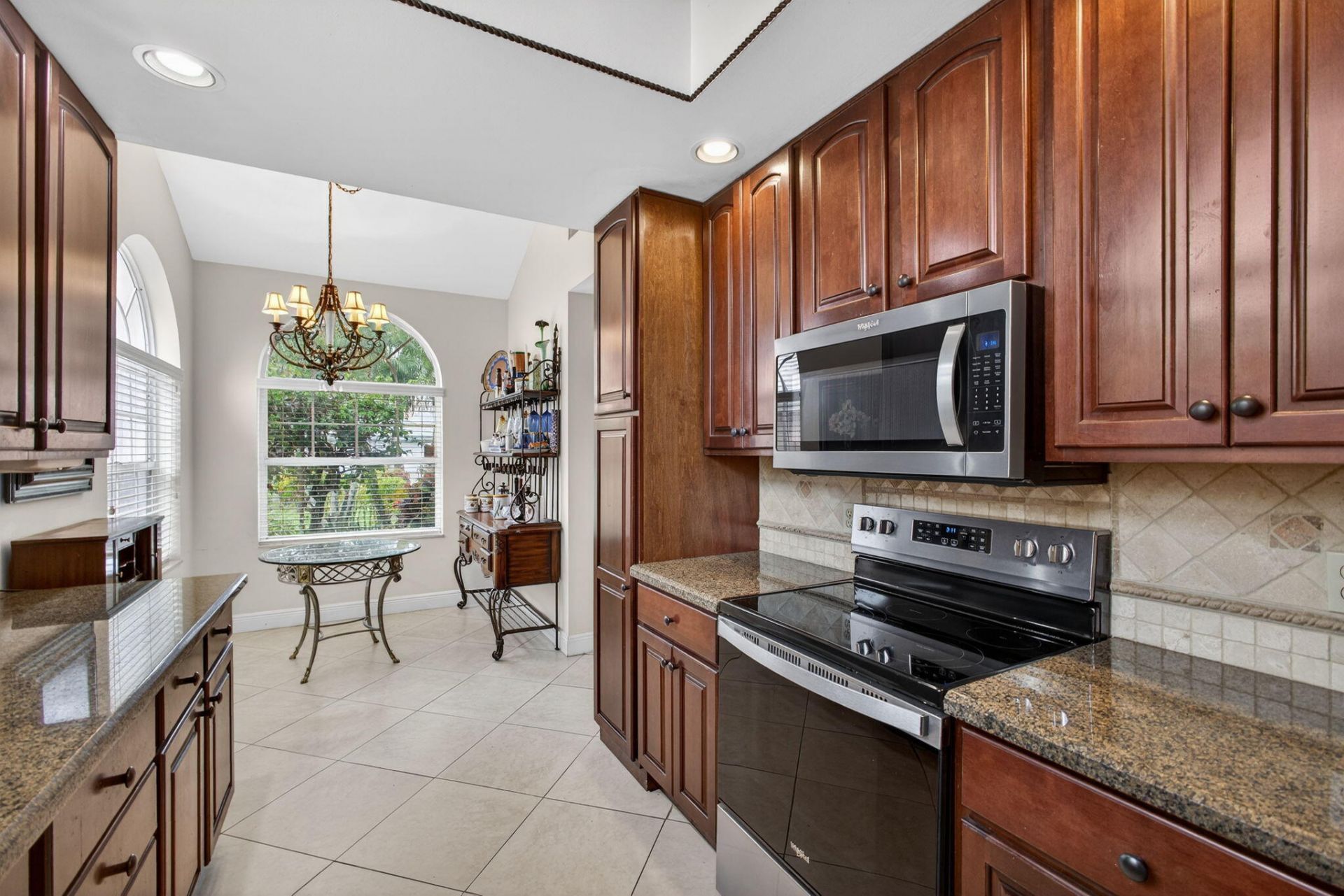 2347 Saratoga Bay Drive, West Palm Beach, FL 33409 Photo