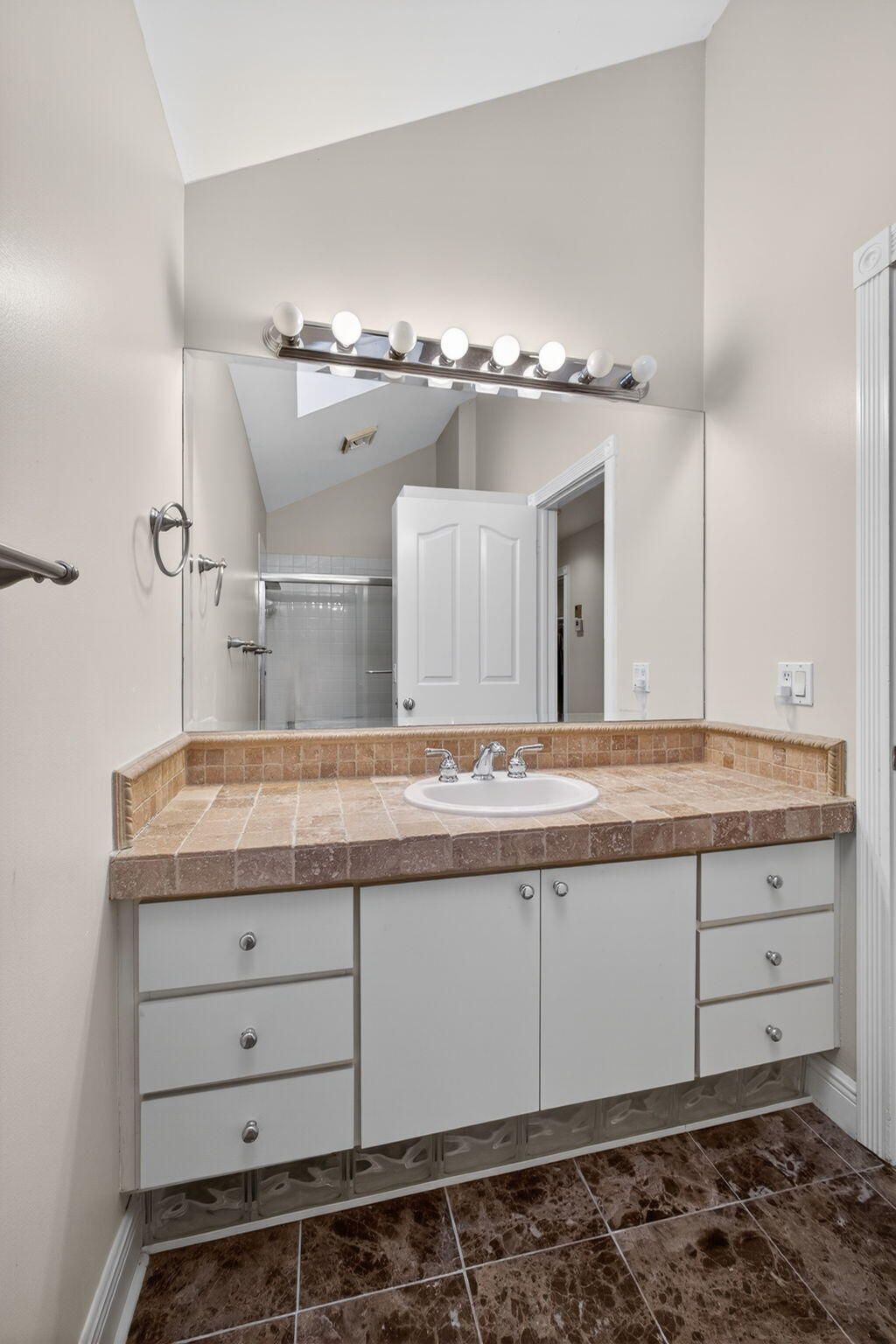 2347 Saratoga Bay Drive, West Palm Beach, FL 33409 Photo