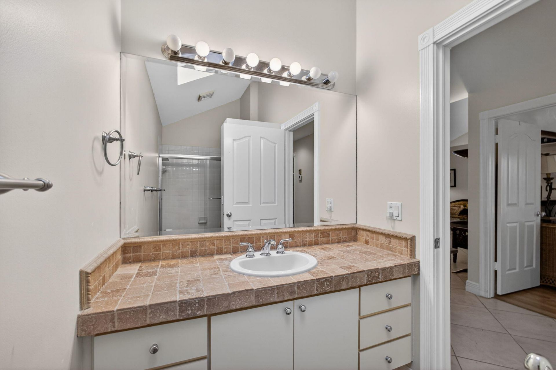 2347 Saratoga Bay Drive, West Palm Beach, FL 33409 Photo