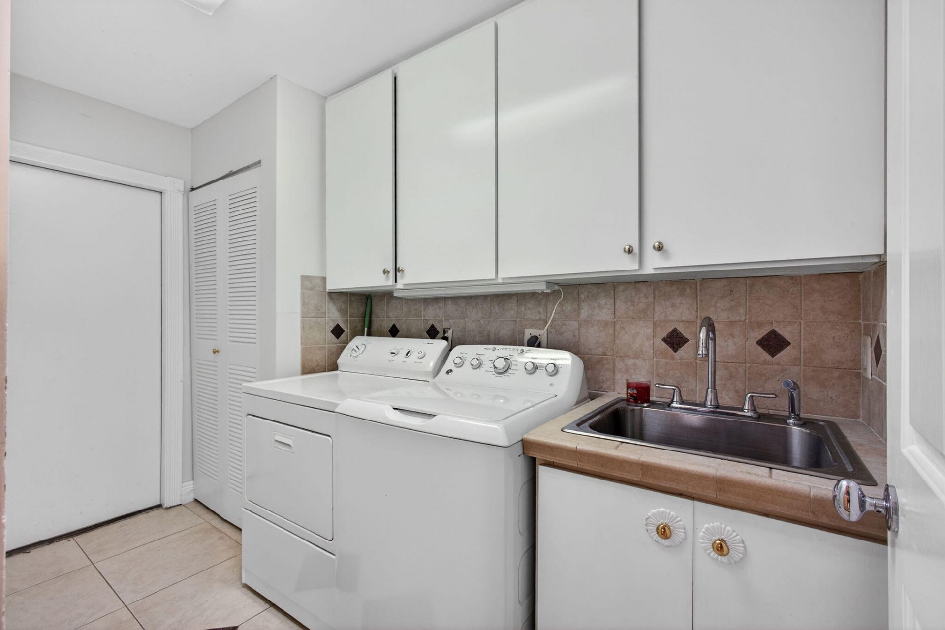 2347 Saratoga Bay Drive, West Palm Beach, FL 33409 Photo