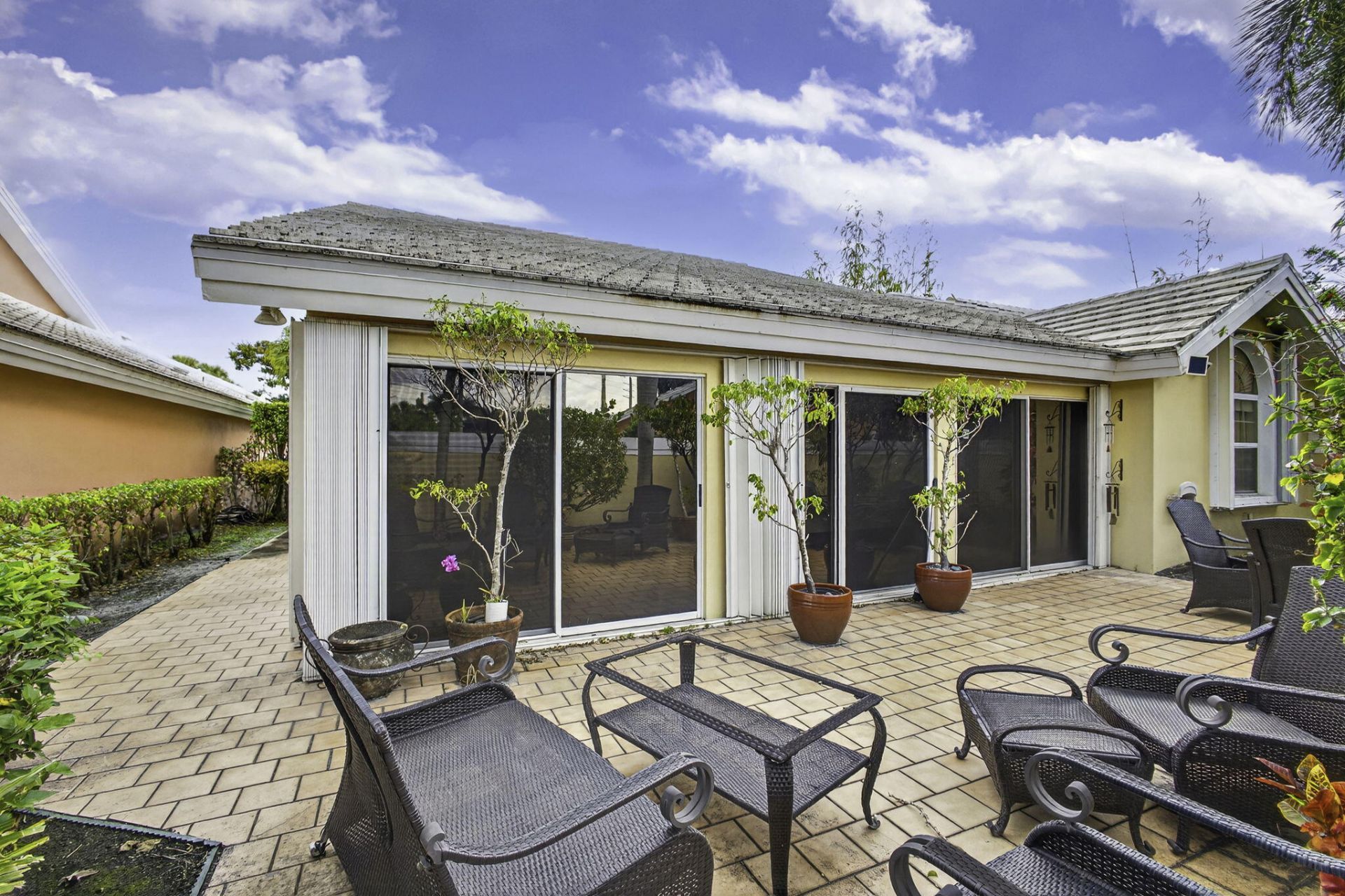 2347 Saratoga Bay Drive, West Palm Beach, FL 33409 Photo