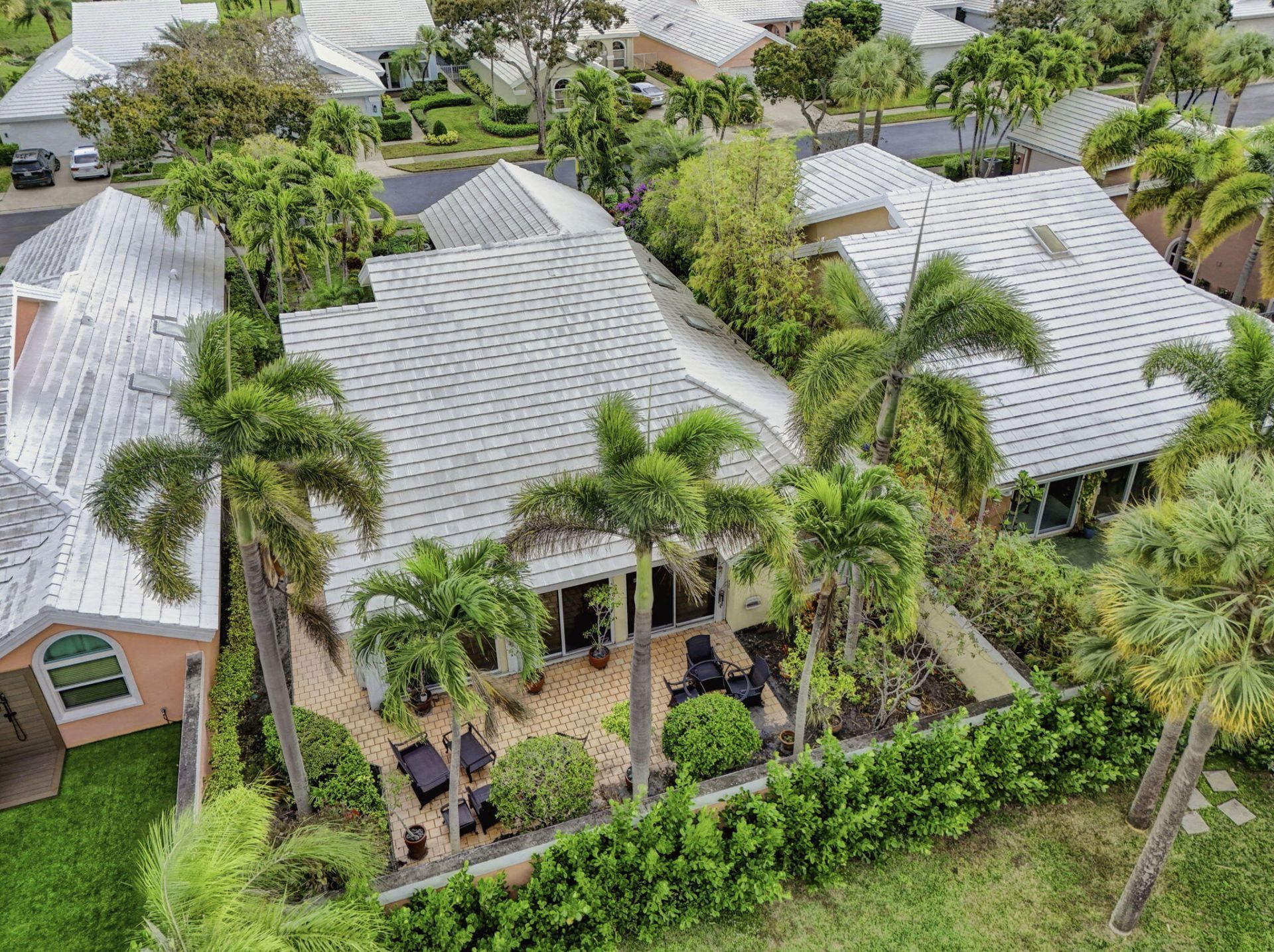 2347 Saratoga Bay Drive, West Palm Beach, FL 33409 Photo