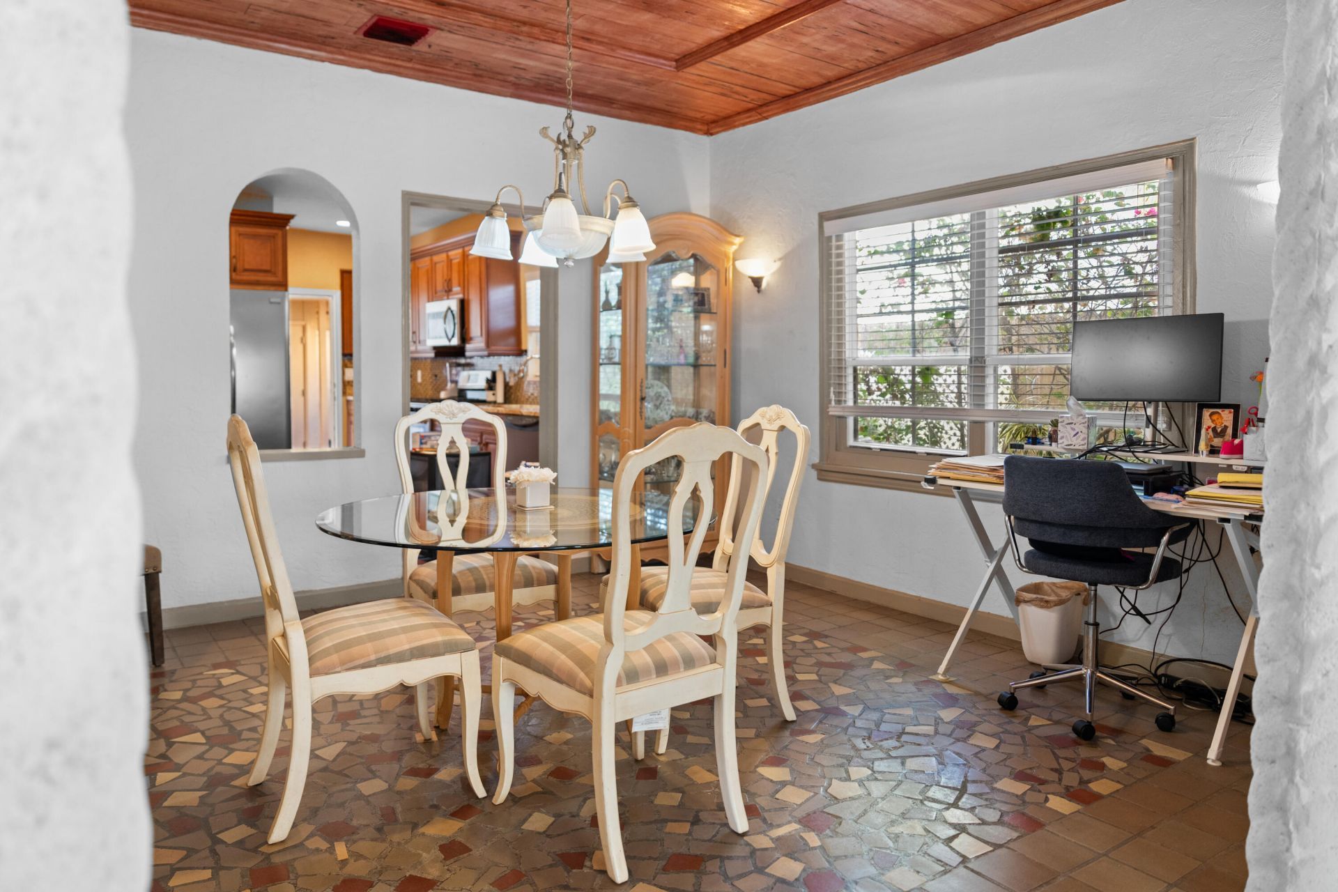 735 Colonial Road, West Palm Beach, FL 33405 Photo