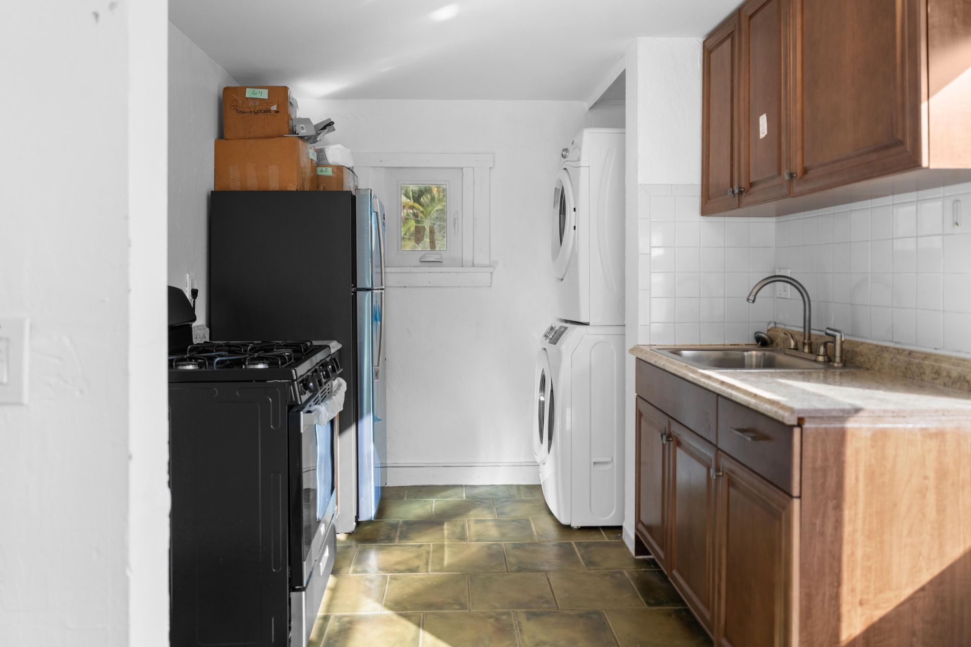 735 Colonial Road, West Palm Beach, FL 33405 Photo