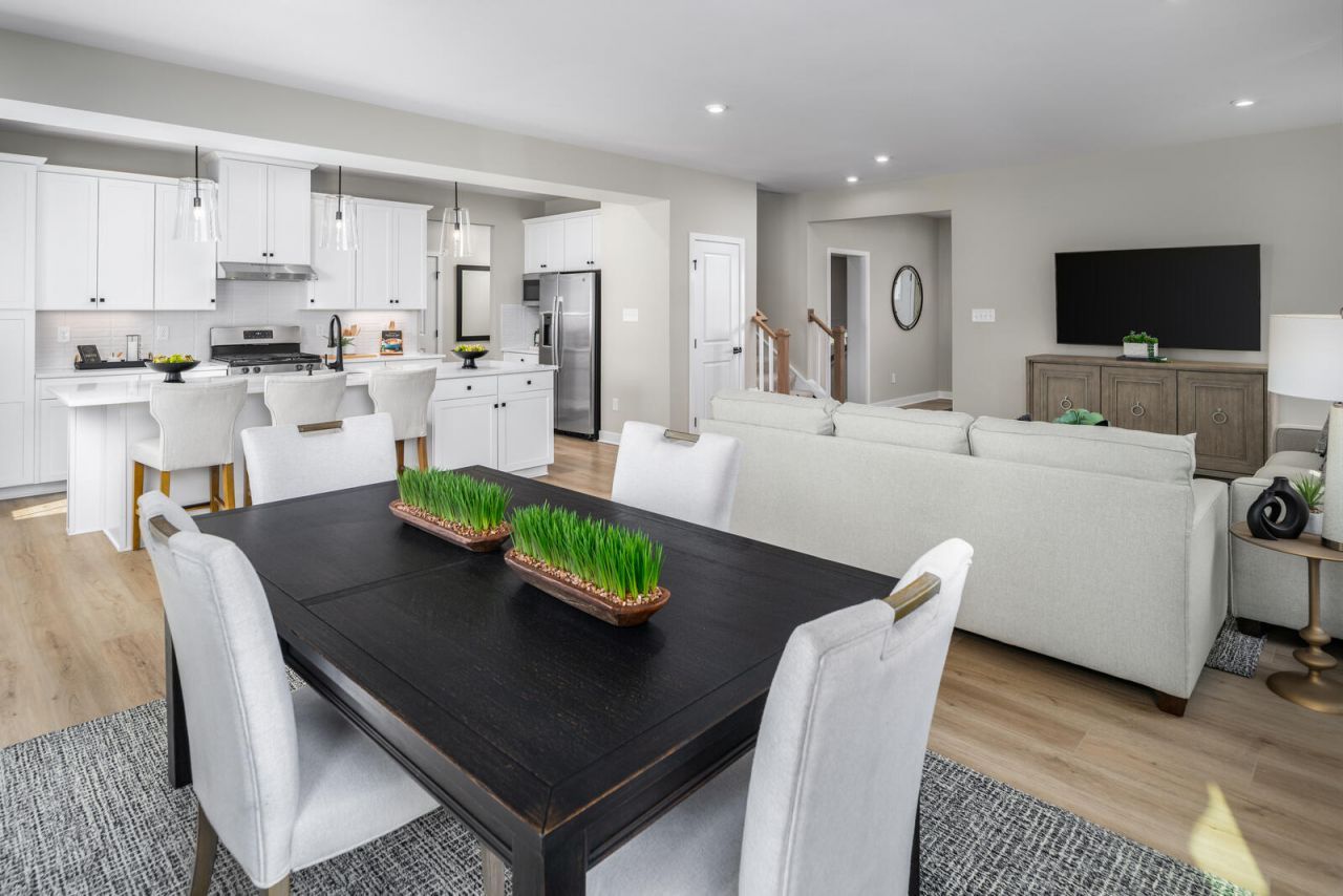 1031 N Thinleaf Avenue Photo 8