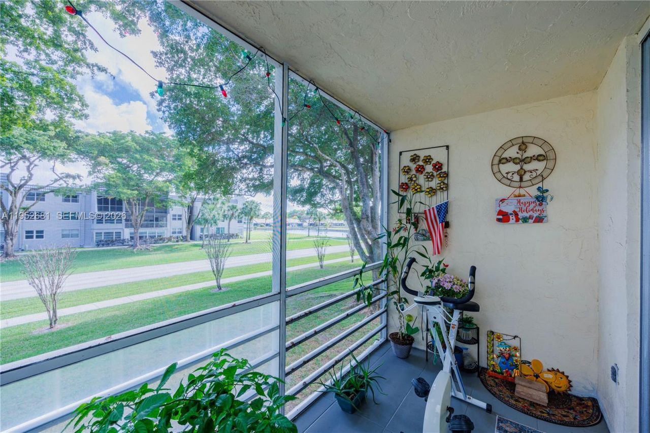9100 Lime Bay Blvd, Unit 209, Tamarac, FL 33321 Photo