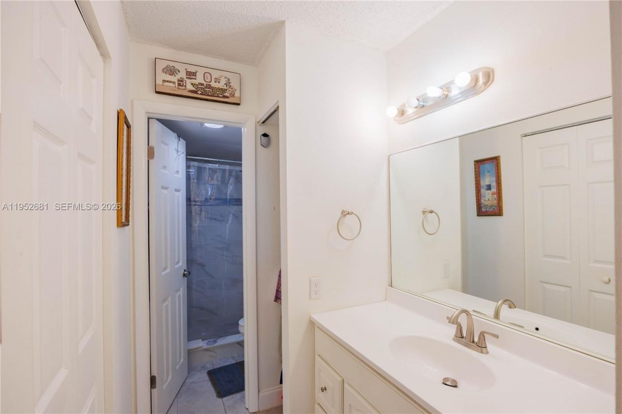 9100 Lime Bay Blvd, Unit 209, Tamarac, FL 33321 Photo