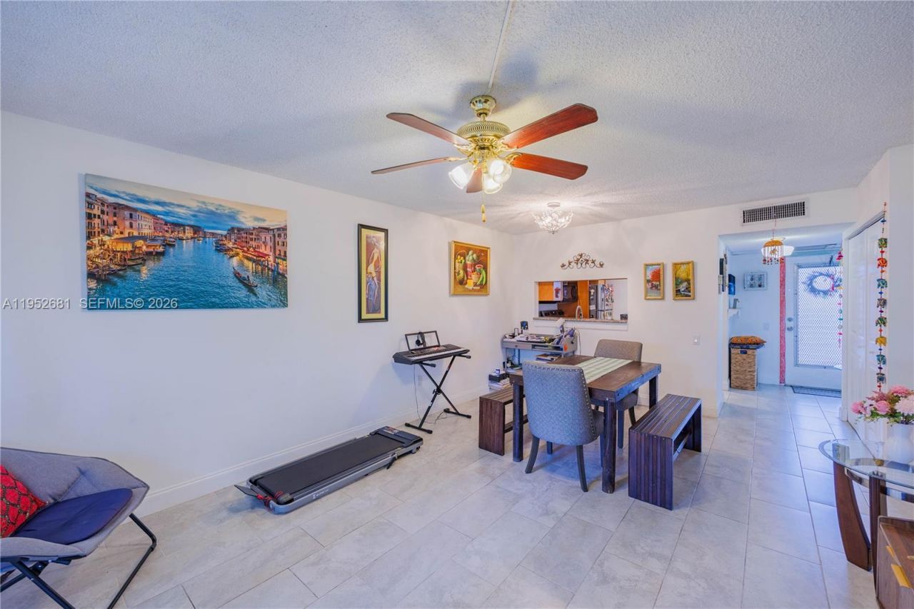 9100 Lime Bay Blvd, Unit 209, Tamarac, FL 33321 Photo