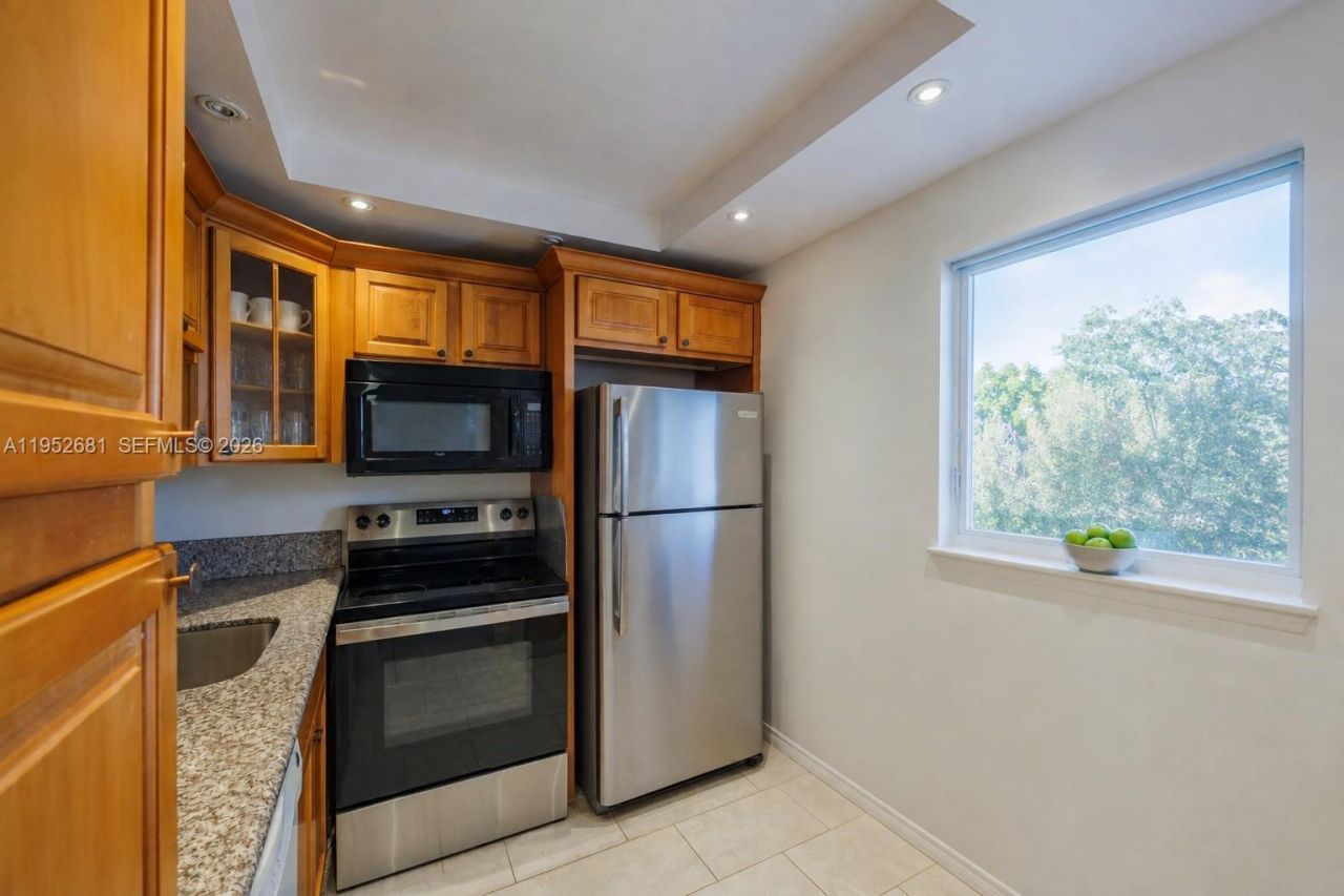 9100 Lime Bay Blvd, Unit 209, Tamarac, FL 33321 Photo