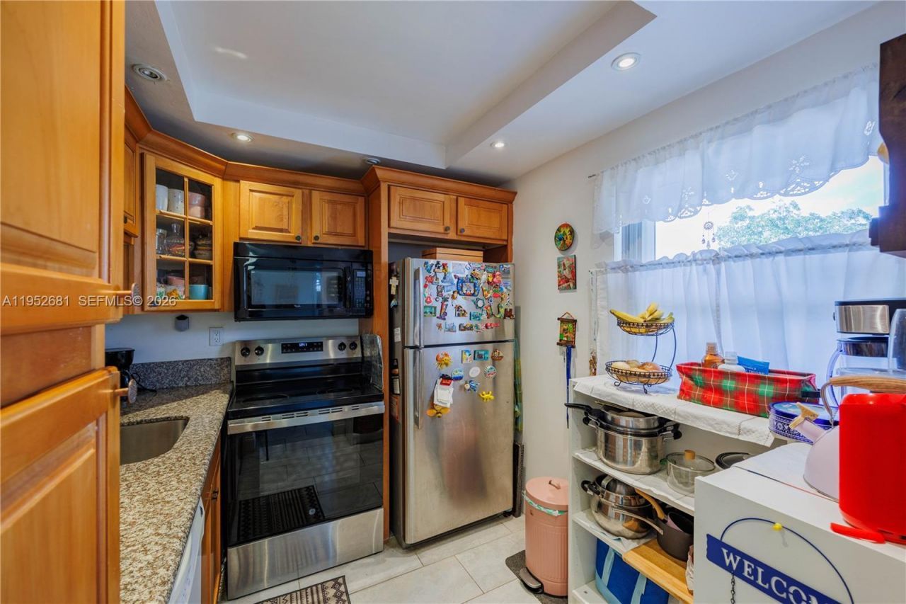 9100 Lime Bay Blvd, Unit 209, Tamarac, FL 33321 Photo