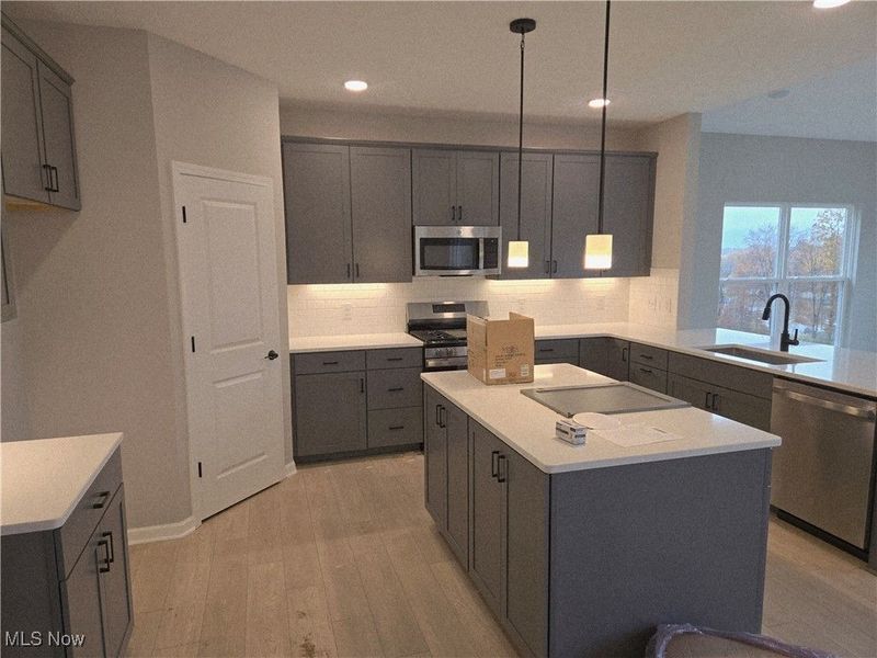 3375 Buckeye Trail, Green, OH 44685 Photo 4