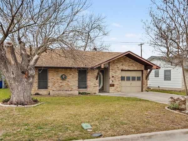8516 Woodstone DR, Austin, TX 78757