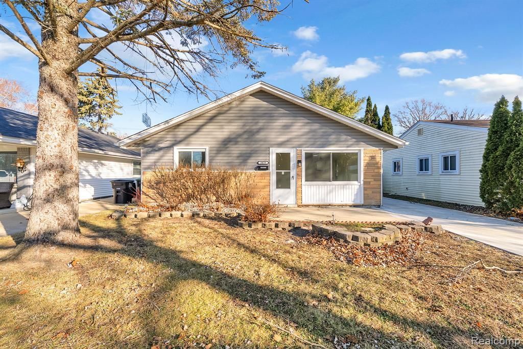 8029 Roosevelt Street, Taylor, MI 48180 Main Photo