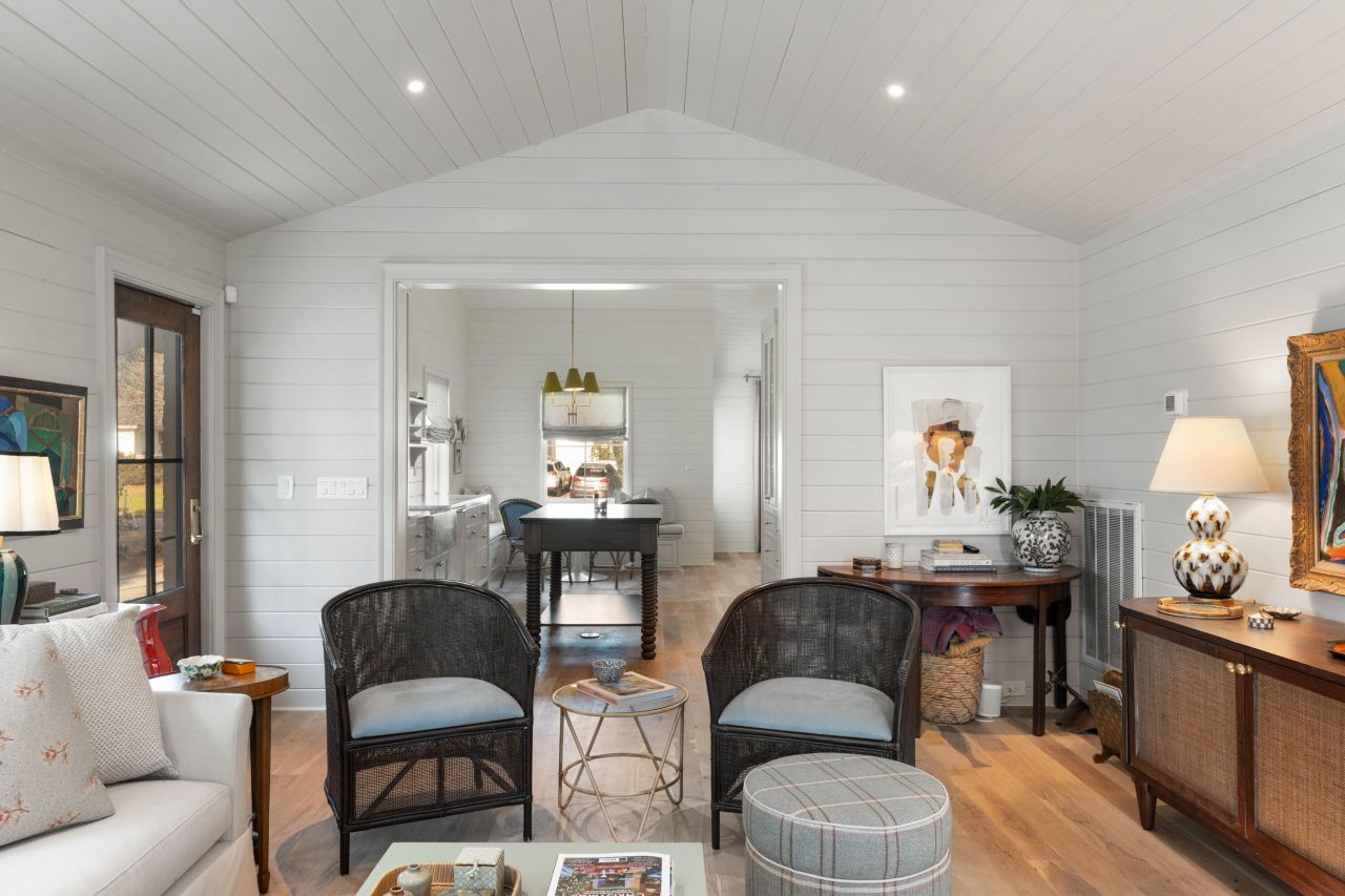 12 Ellen Avenue Photo 13