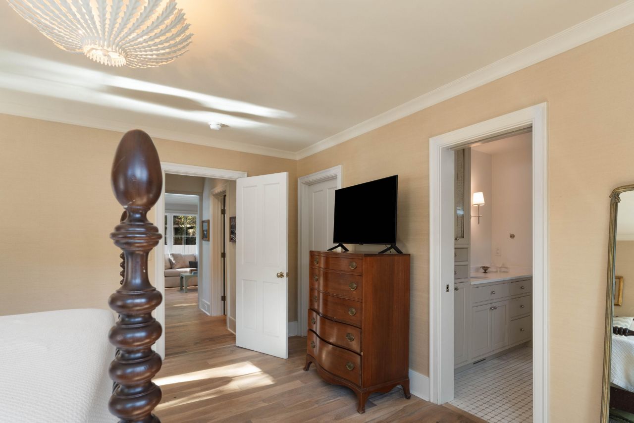 12 Ellen Avenue Photo 19