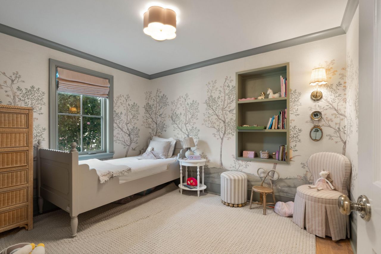 12 Ellen Avenue Photo 28