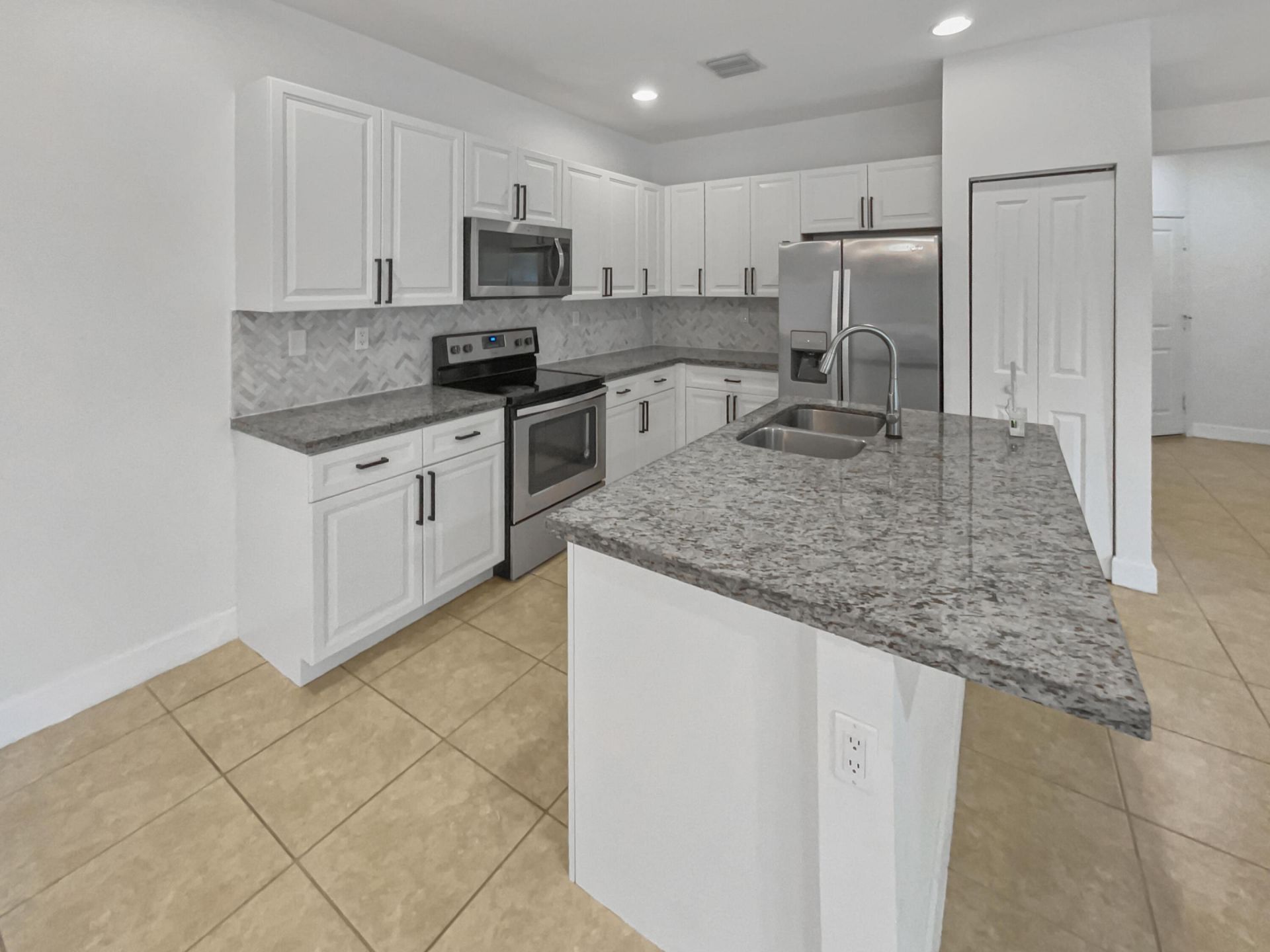 4879 NW 55th Place, Fort Lauderdale, FL 33319 Photo