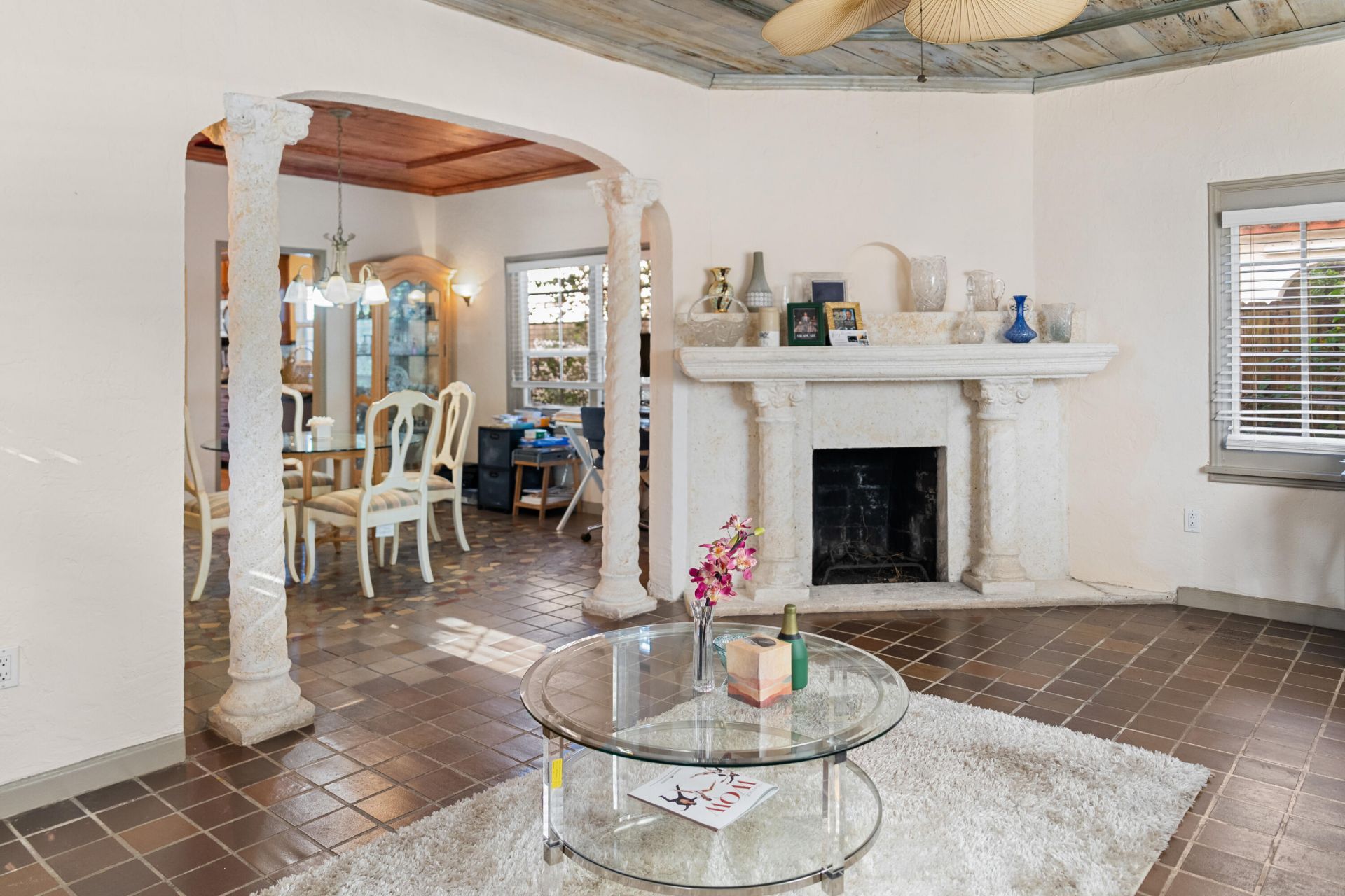 735 Colonial Road, West Palm Beach, FL 33405 Photo