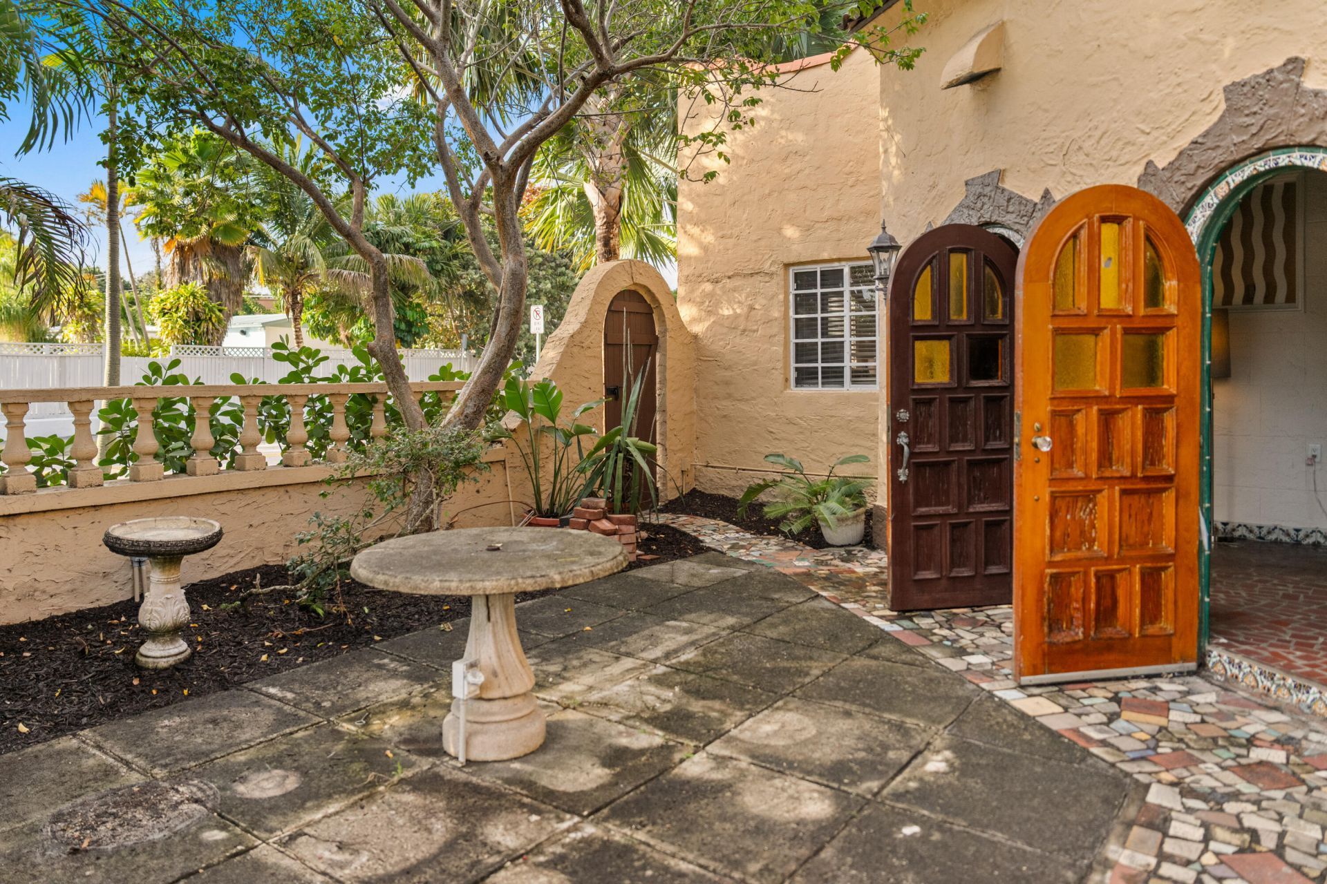 735 Colonial Road, West Palm Beach, FL 33405 Photo