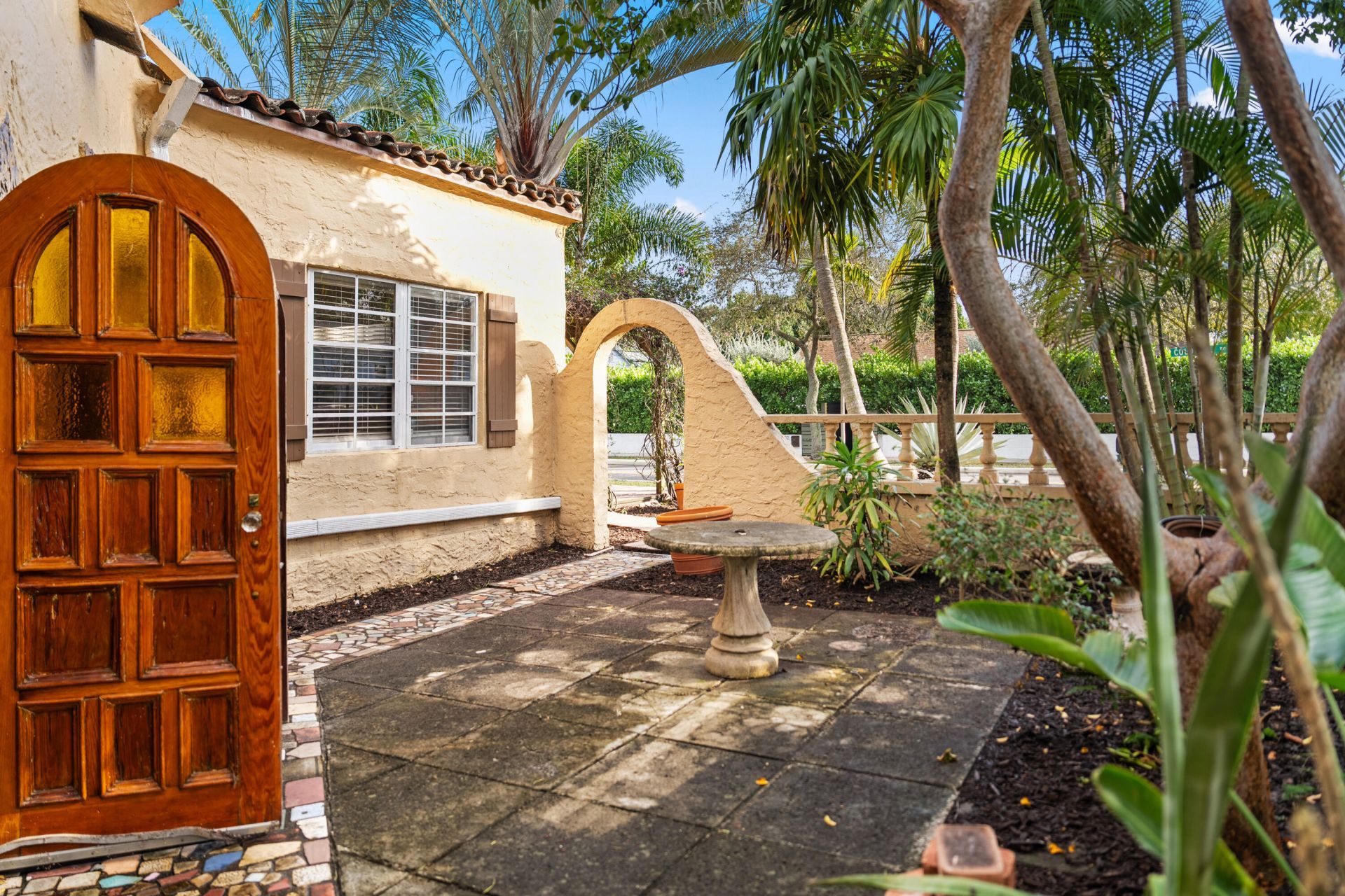 735 Colonial Road, West Palm Beach, FL 33405 Photo