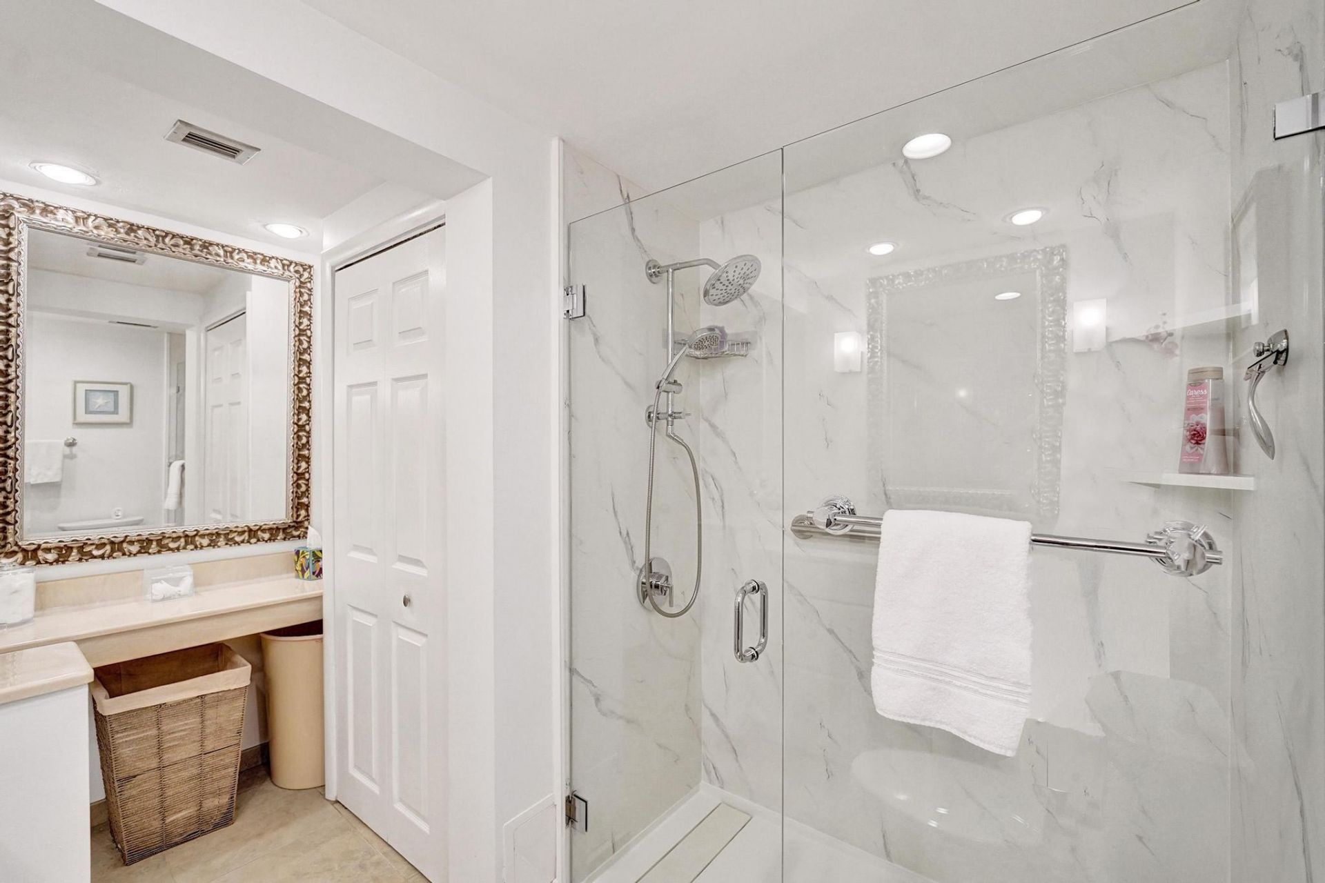 3800 Galt Ocean Drive, Unit 412, Fort Lauderdale, FL 33308 Photo