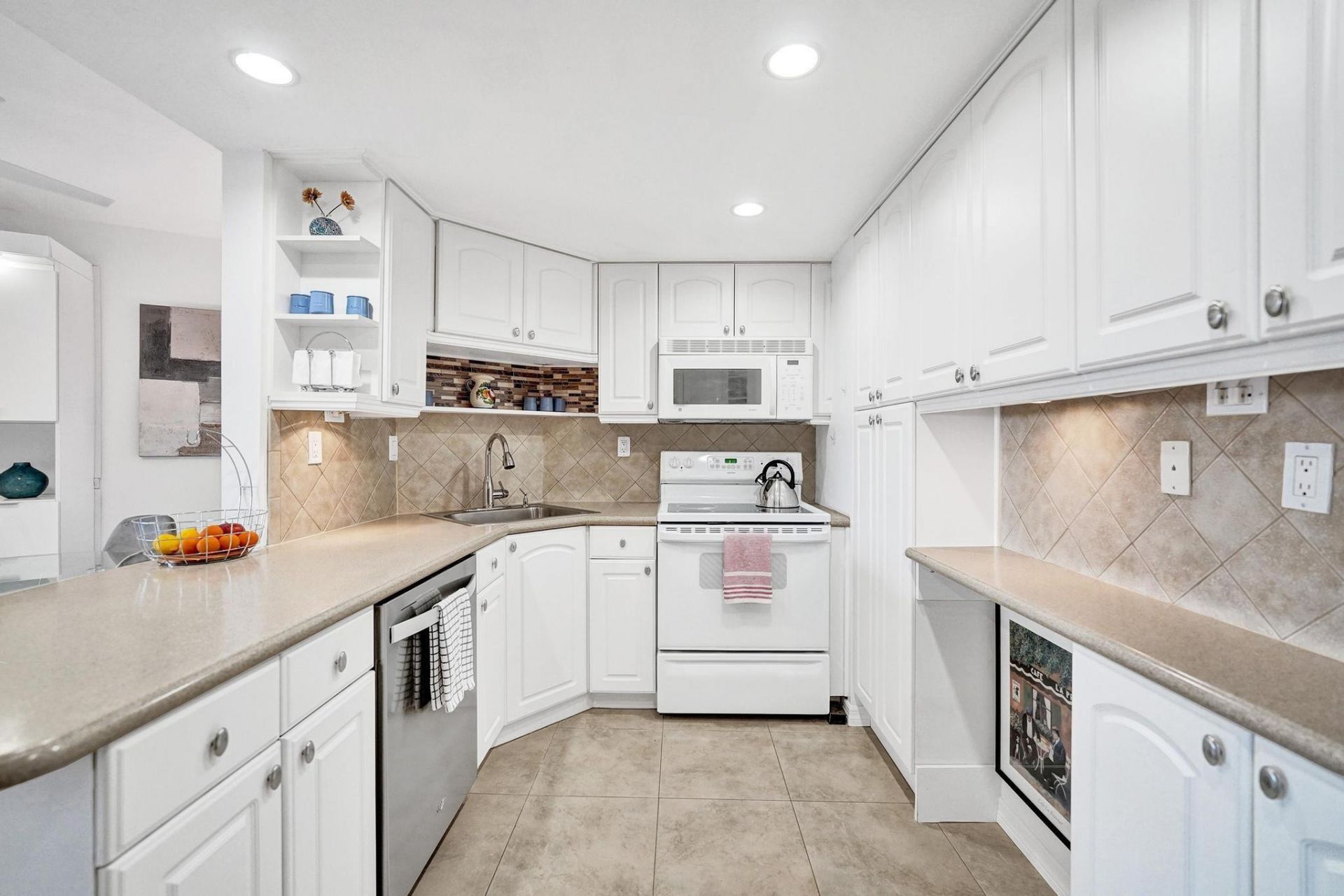 3800 Galt Ocean Drive, Unit 412, Fort Lauderdale, FL 33308 Photo