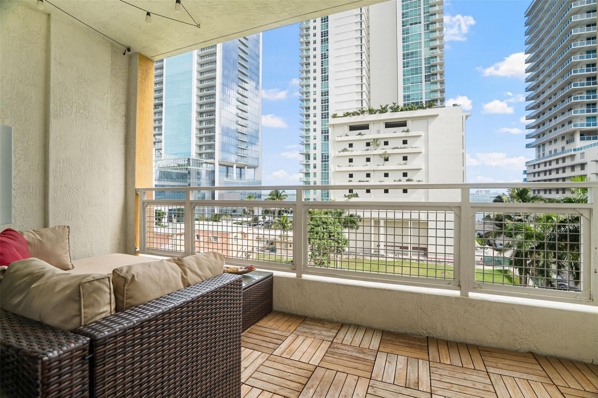 471 NE 25th Street, Unit 503, Miami, FL 33137 Photo
