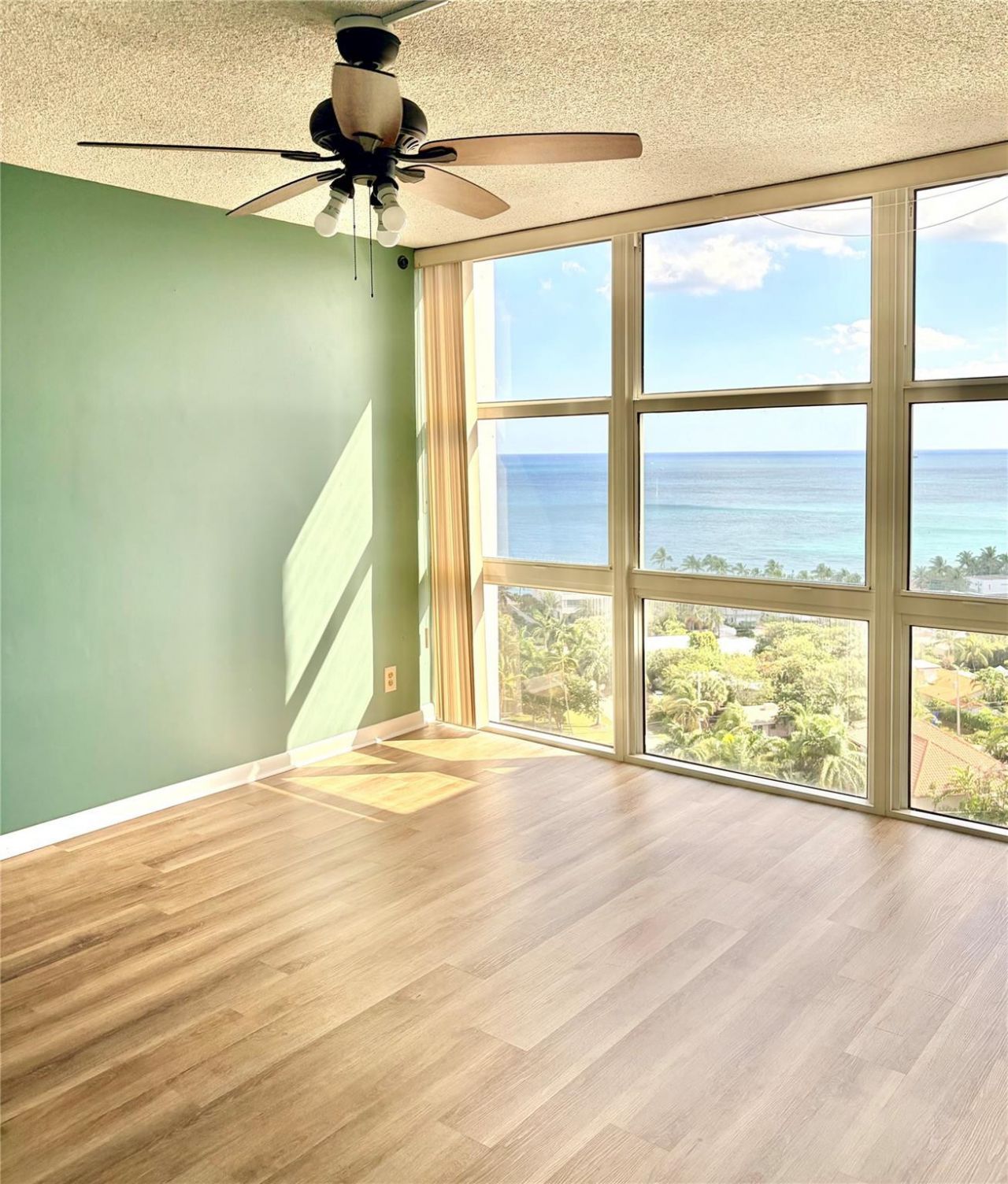 2701 N Ocean Boulevard, Unit 17C, Fort Lauderdale, FL 33308 Photo