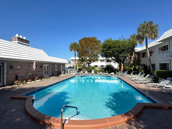 350 S Cypress Rd, Unit 522, Pompano Beach, FL 33060