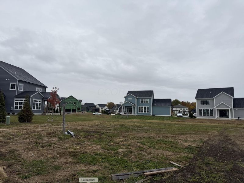 7872 Sparrow Run Drive, Plain City, OH 43064 Photo 2