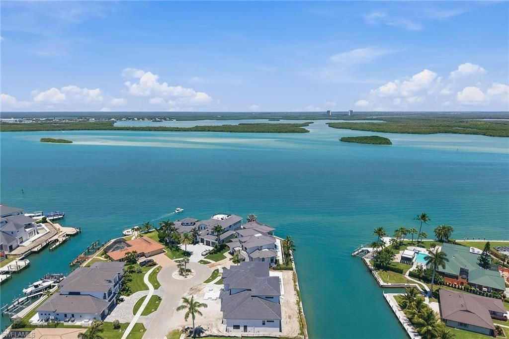 975 Sundrop Ct, Marco Island, FL 34145 Photo