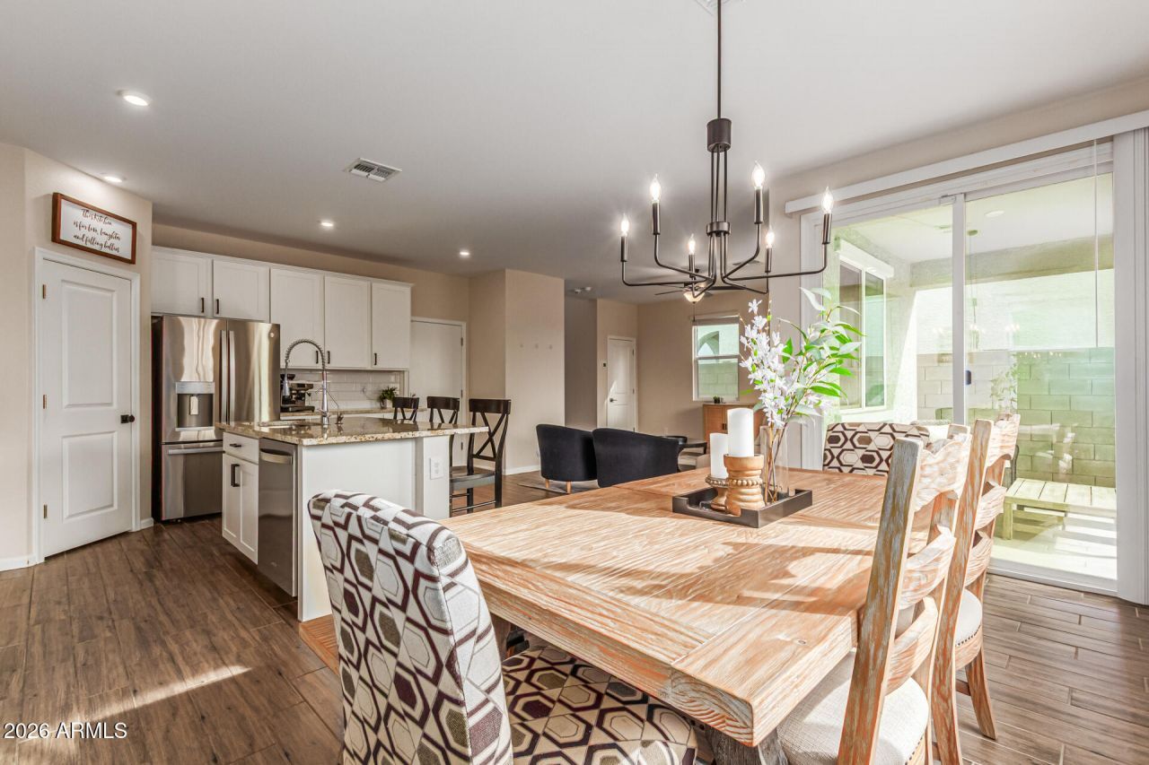 17343 W Daley Lane, Surprise, AZ 85387 Main Photo