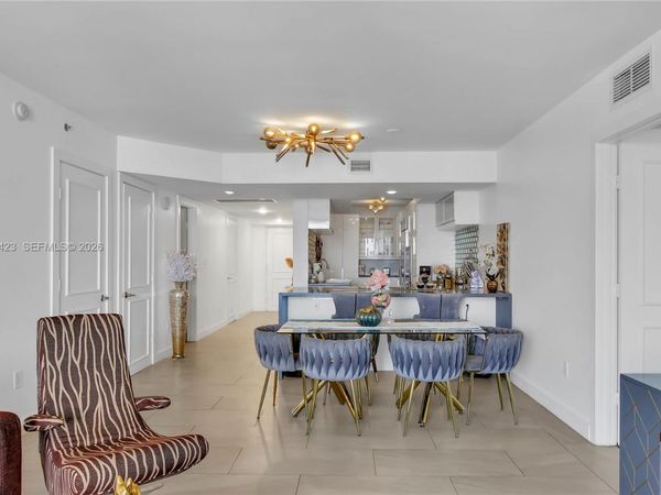 1800 S Ocean Dr, Unit 2208, Hallandale Beach, FL 33009