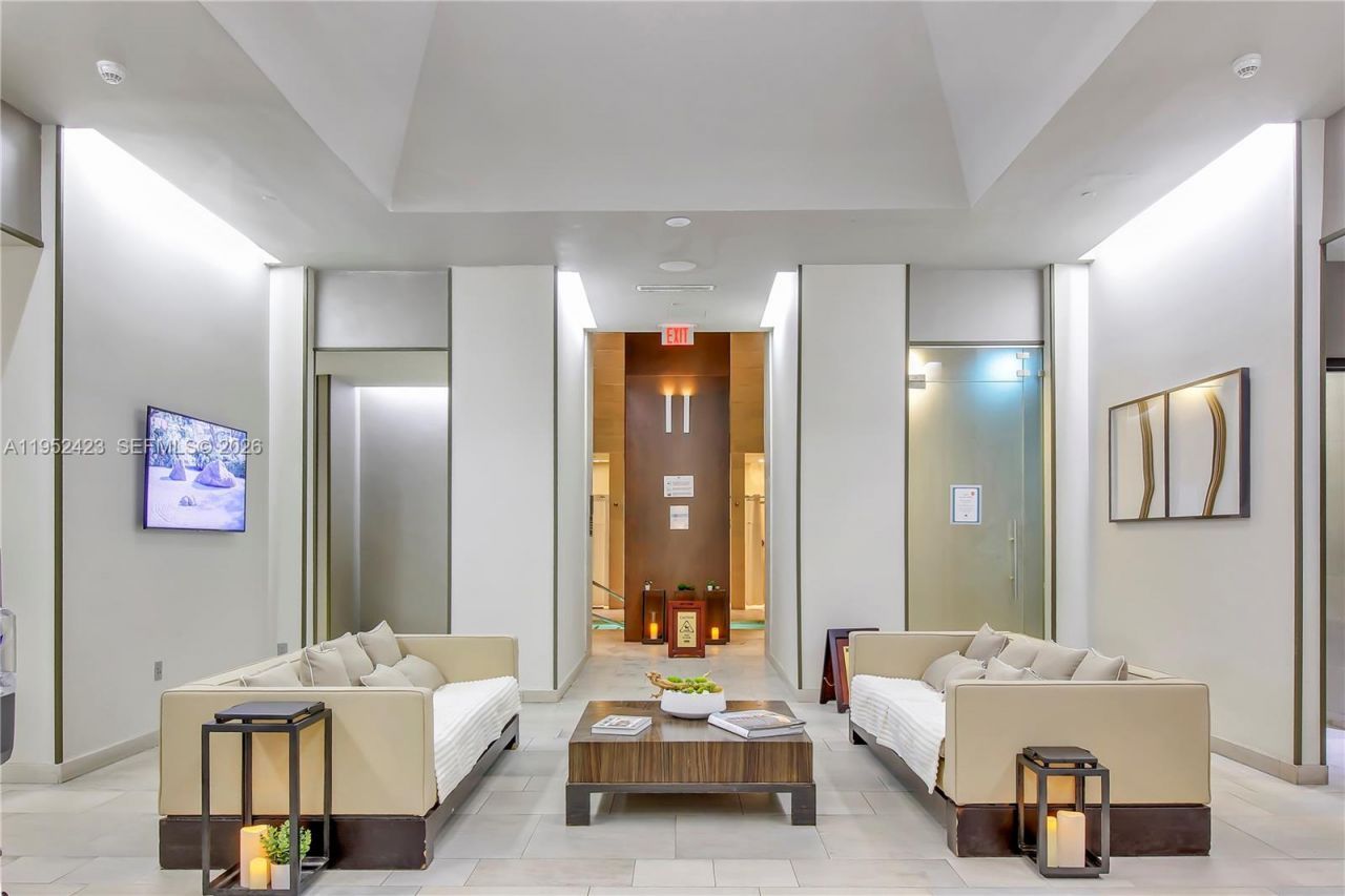 1800 S Ocean Dr, Unit 2208, Hallandale Beach, FL 33009 Photo