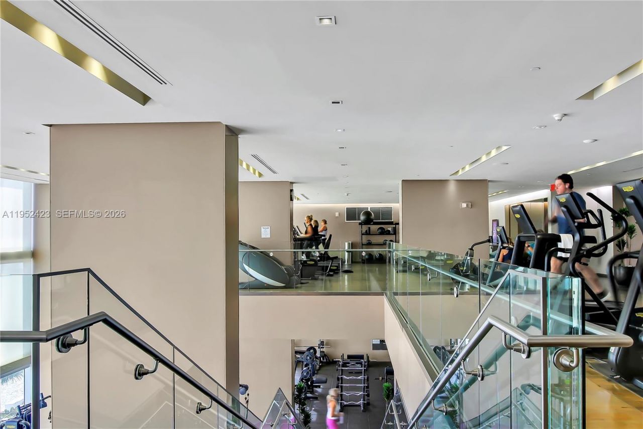 1800 S Ocean Dr, Unit 2208, Hallandale Beach, FL 33009 Photo