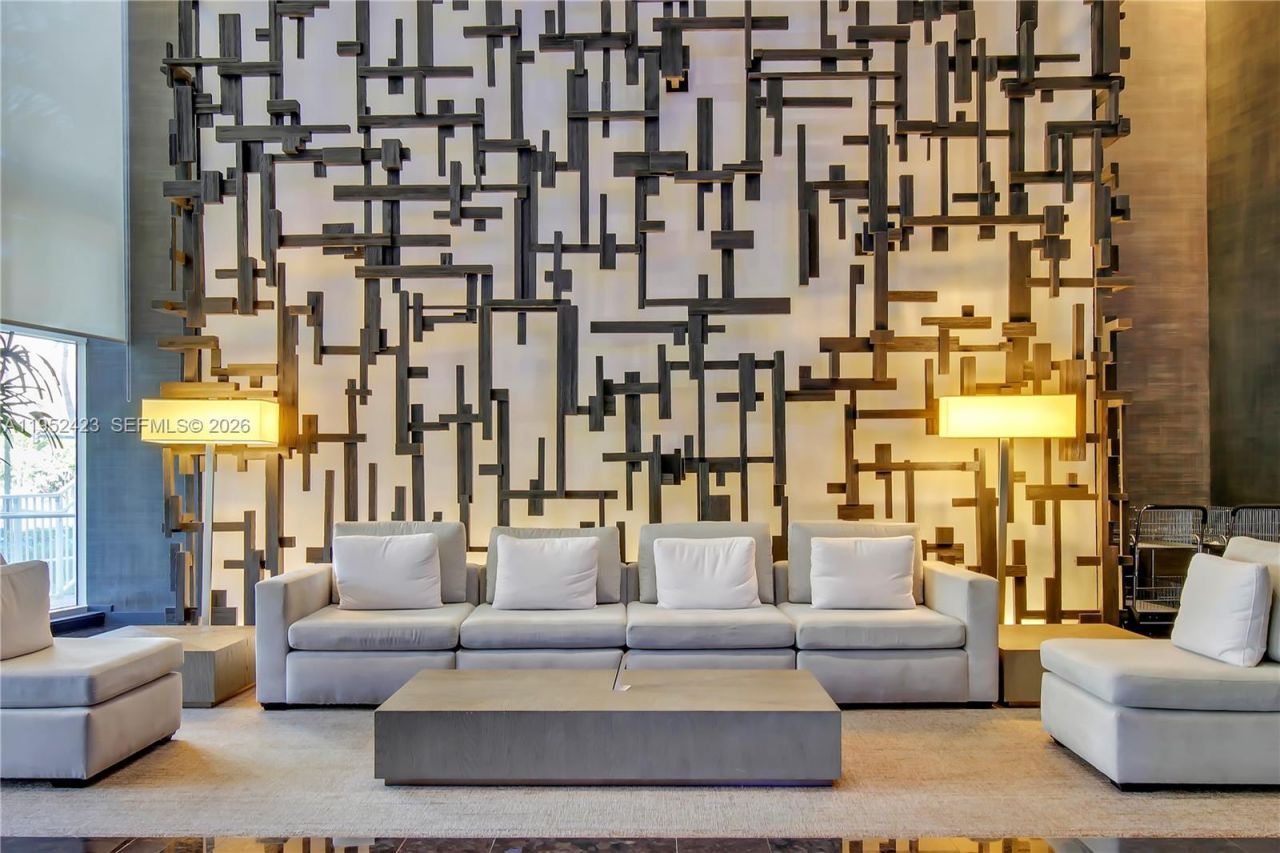 1800 S Ocean Dr, Unit 2208, Hallandale Beach, FL 33009 Photo