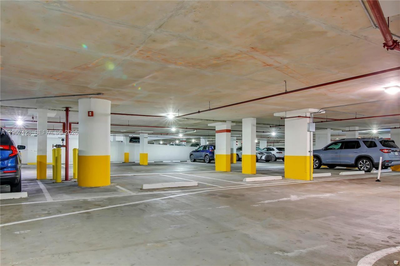 1800 S Ocean Dr, Unit 2208, Hallandale Beach, FL 33009 Photo