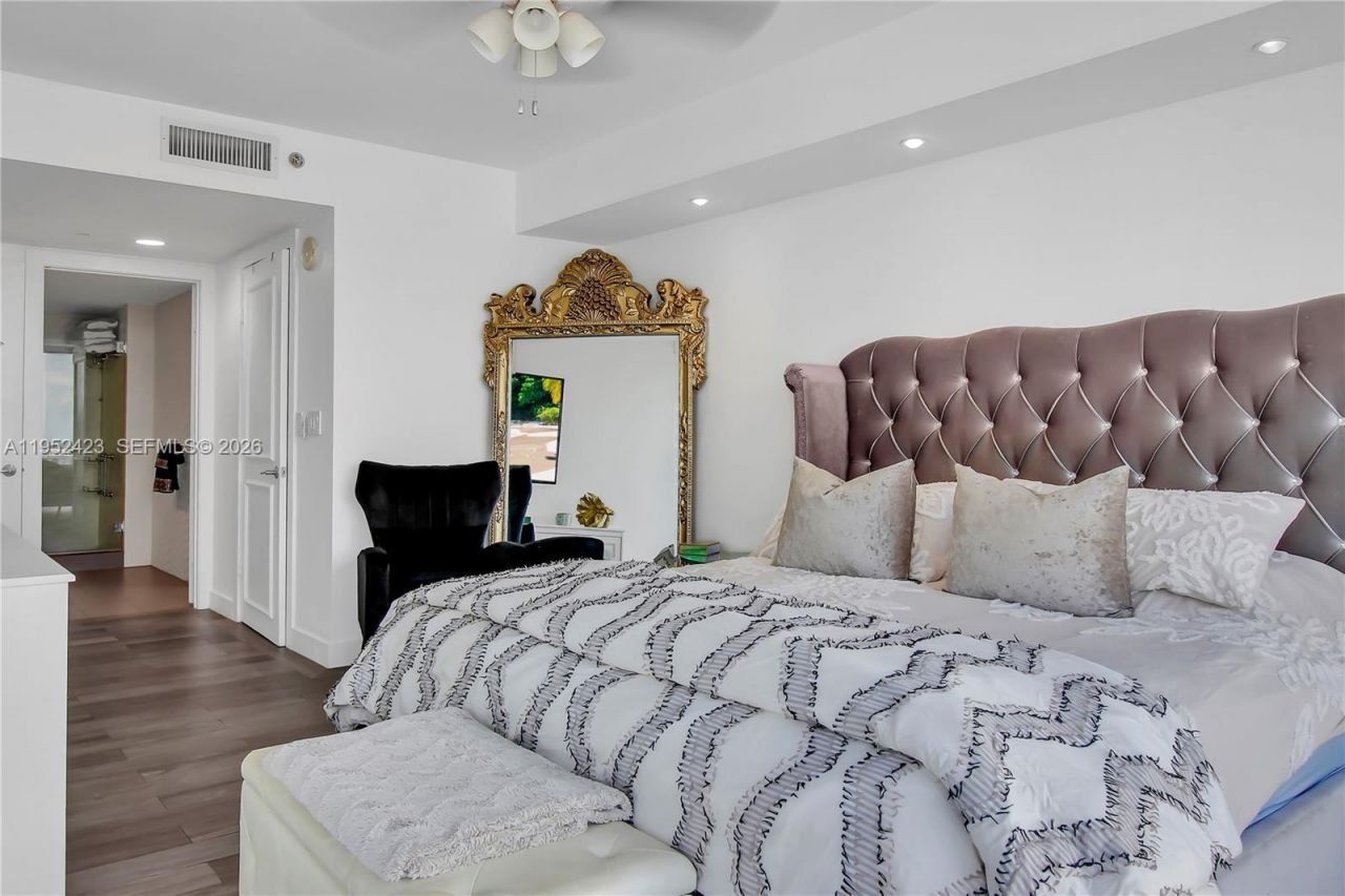 1800 S Ocean Dr, Unit 2208, Hallandale Beach, FL 33009 Photo