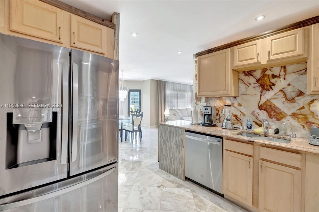 1965 S Ocean Dr, Unit 4S, Hallandale Beach, FL 33009 Photo