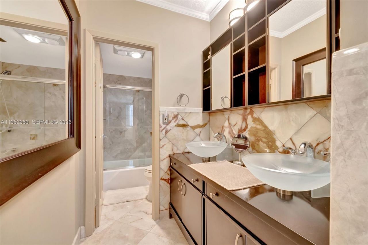 1965 S Ocean Dr, Unit 4S, Hallandale Beach, FL 33009 Photo